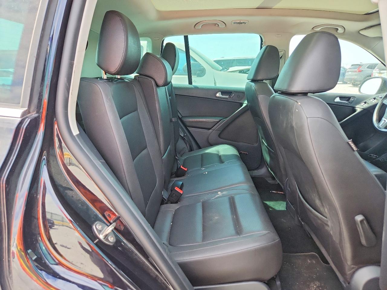 2015 Volkswagen Tiguan S Black vin: WVGBV7AX4FW596200