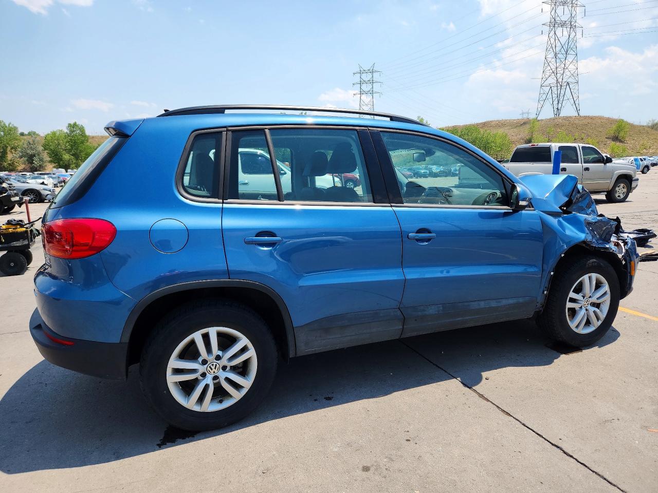 2017 Volkswagen Tiguan S Blue vin: WVGBV7AX4HW511097