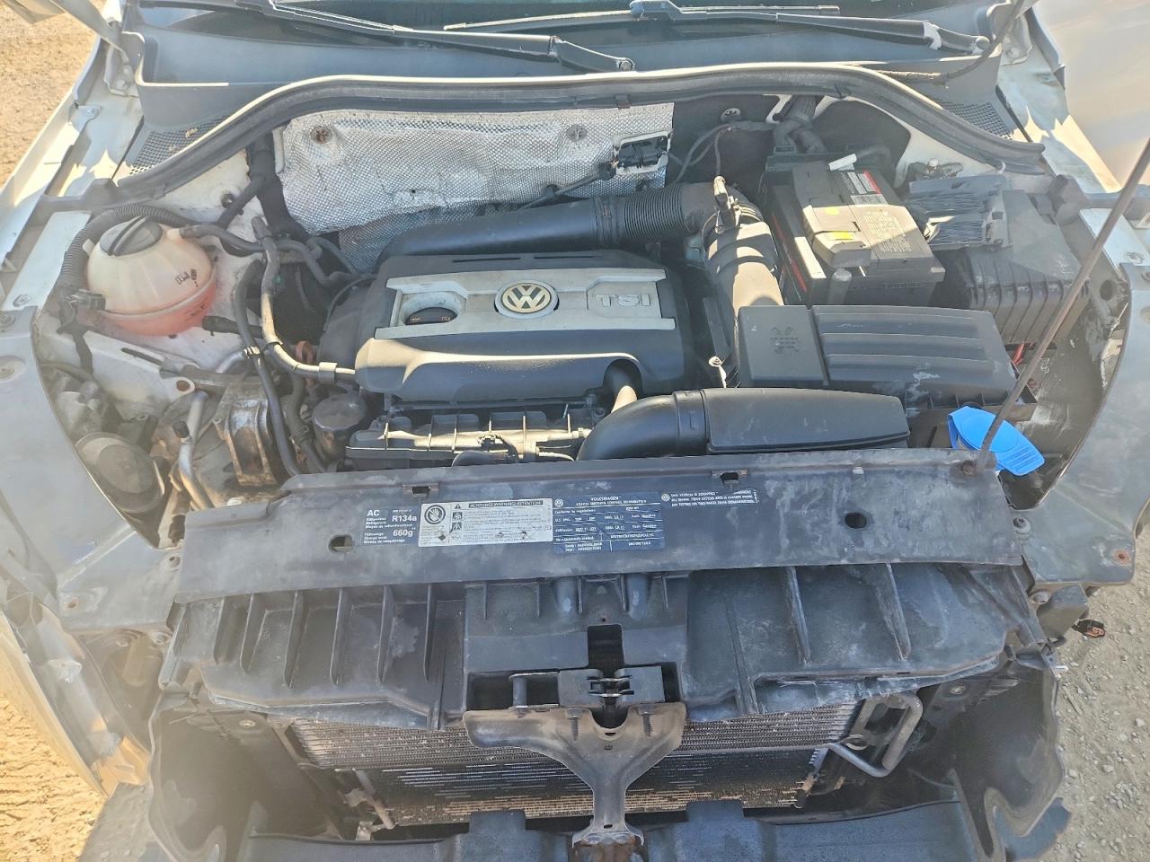 2010 Volkswagen Tiguan Se White vin: WVGBV7AX5AW509719
