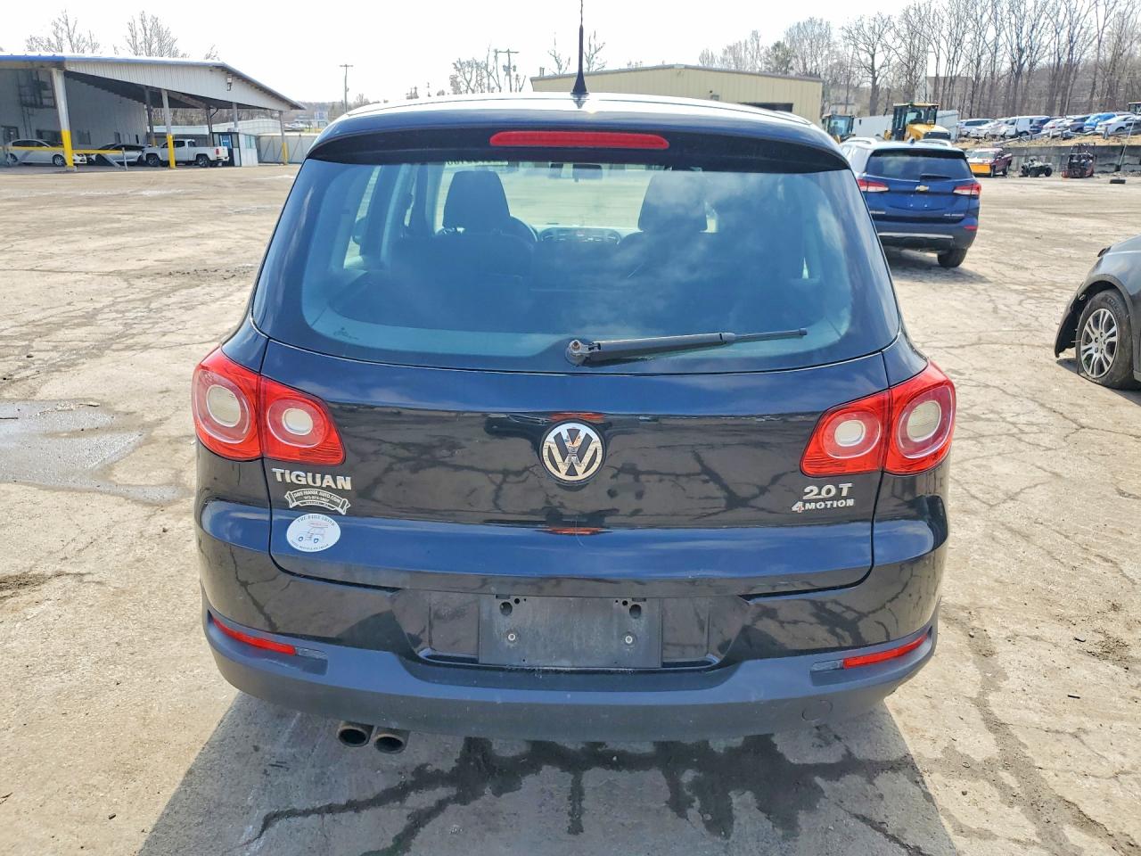 2011 Volkswagen Tiguan S Black vin: WVGBV7AX5BW522066