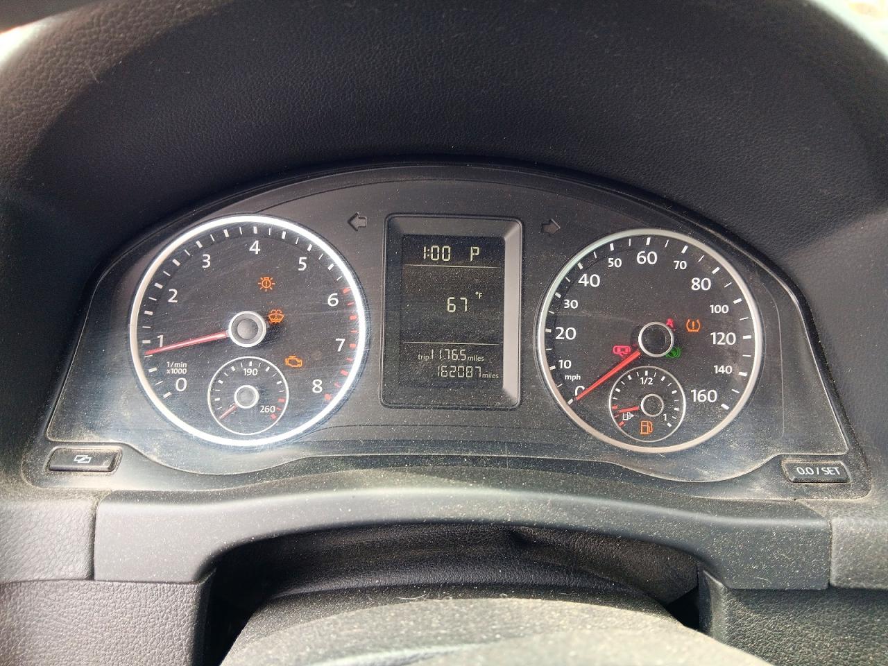 2011 Volkswagen Tiguan S Black vin: WVGBV7AX5BW557450