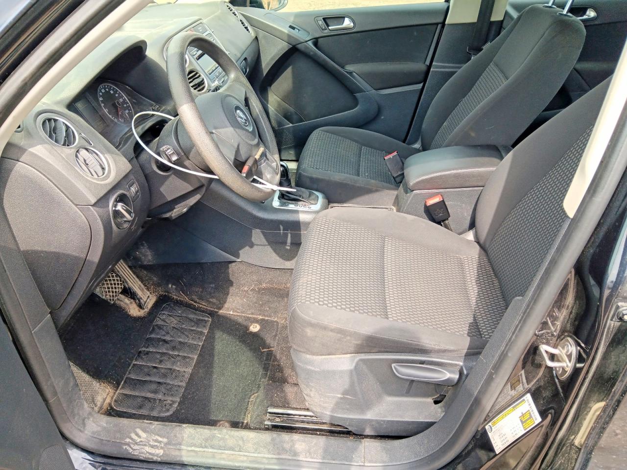 2011 Volkswagen Tiguan S Black vin: WVGBV7AX5BW557450