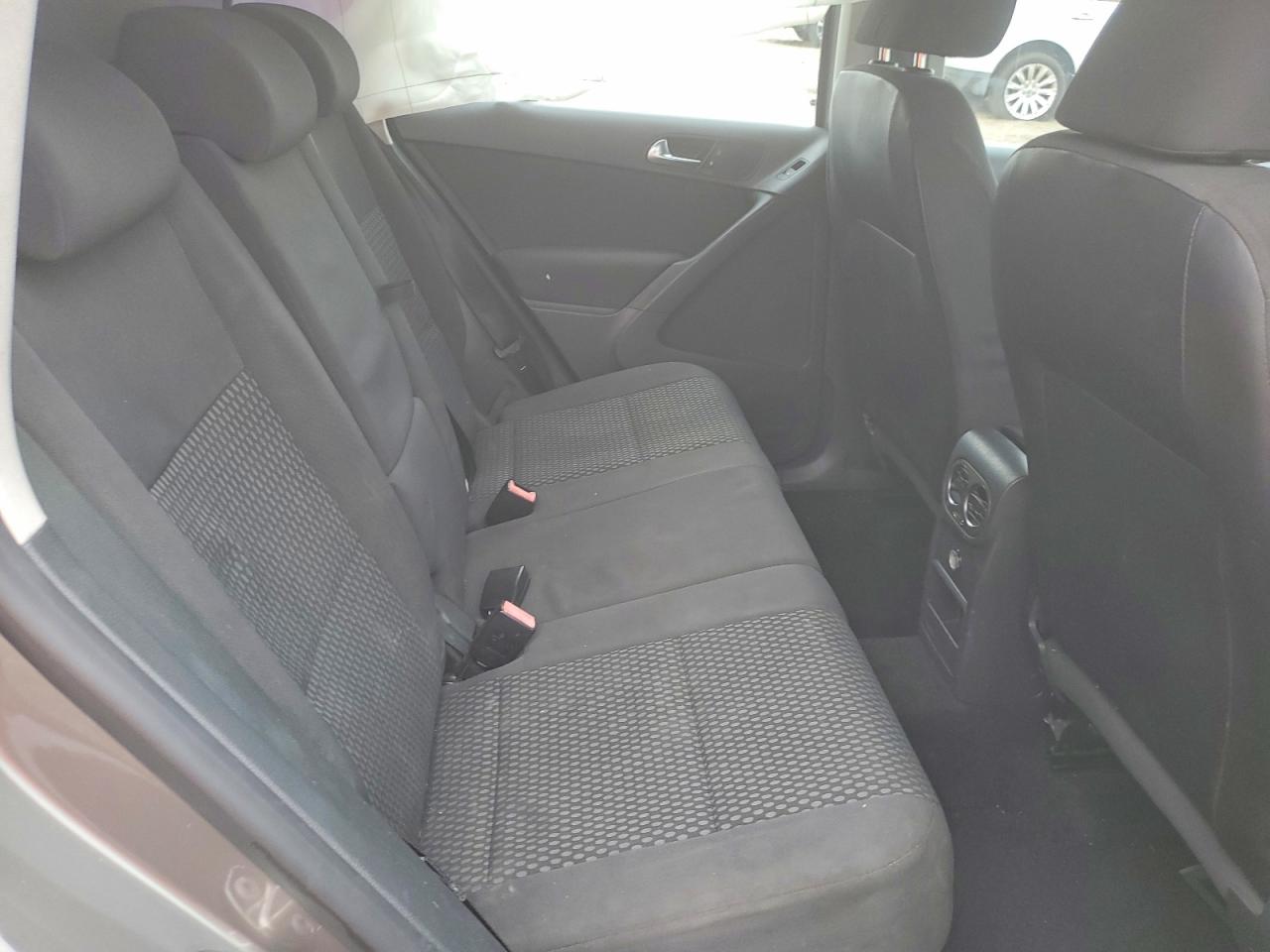 2011 Volkswagen Tiguan S Charcoal vin: WVGBV7AX5BW567122