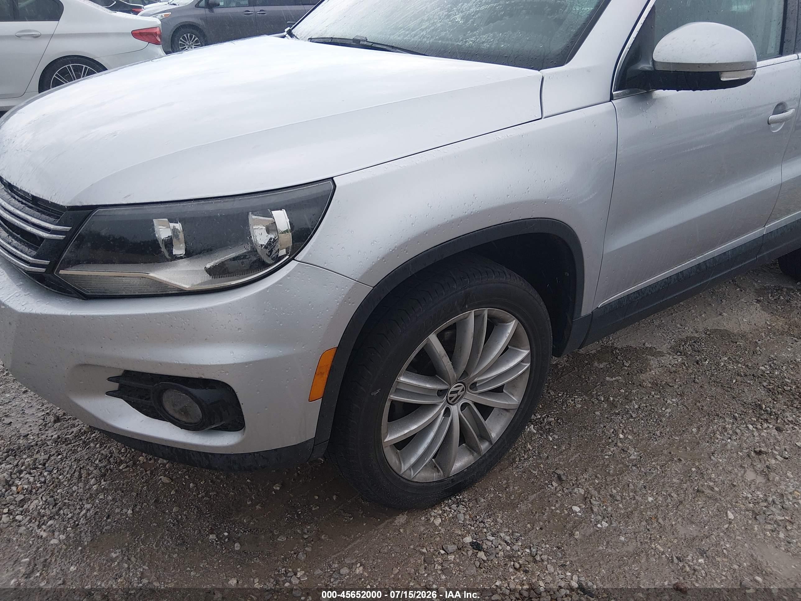 2012 Volkswagen Tiguan Se Серебряный vin: WVGBV7AX5CW531321