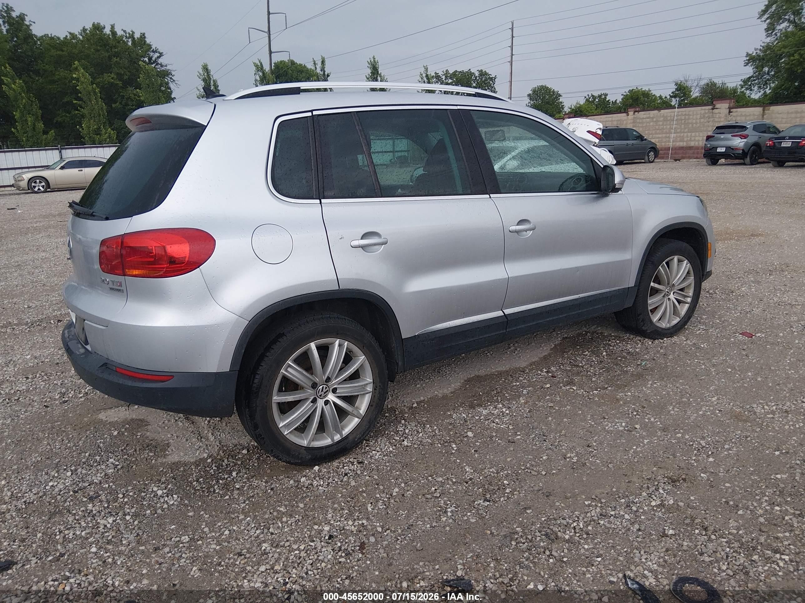 2012 Volkswagen Tiguan Se Серебряный vin: WVGBV7AX5CW531321