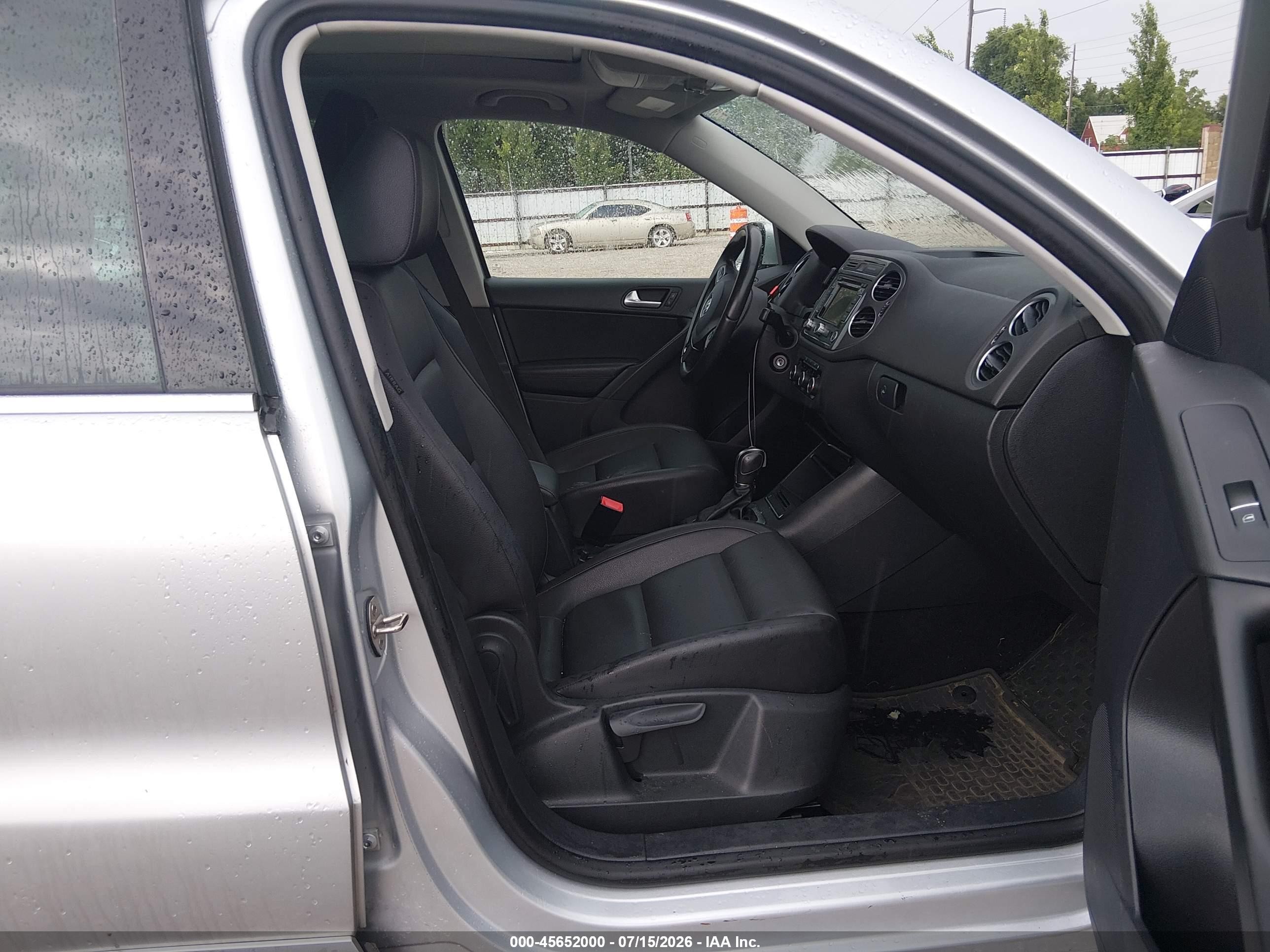 2012 Volkswagen Tiguan Se Серебряный vin: WVGBV7AX5CW531321