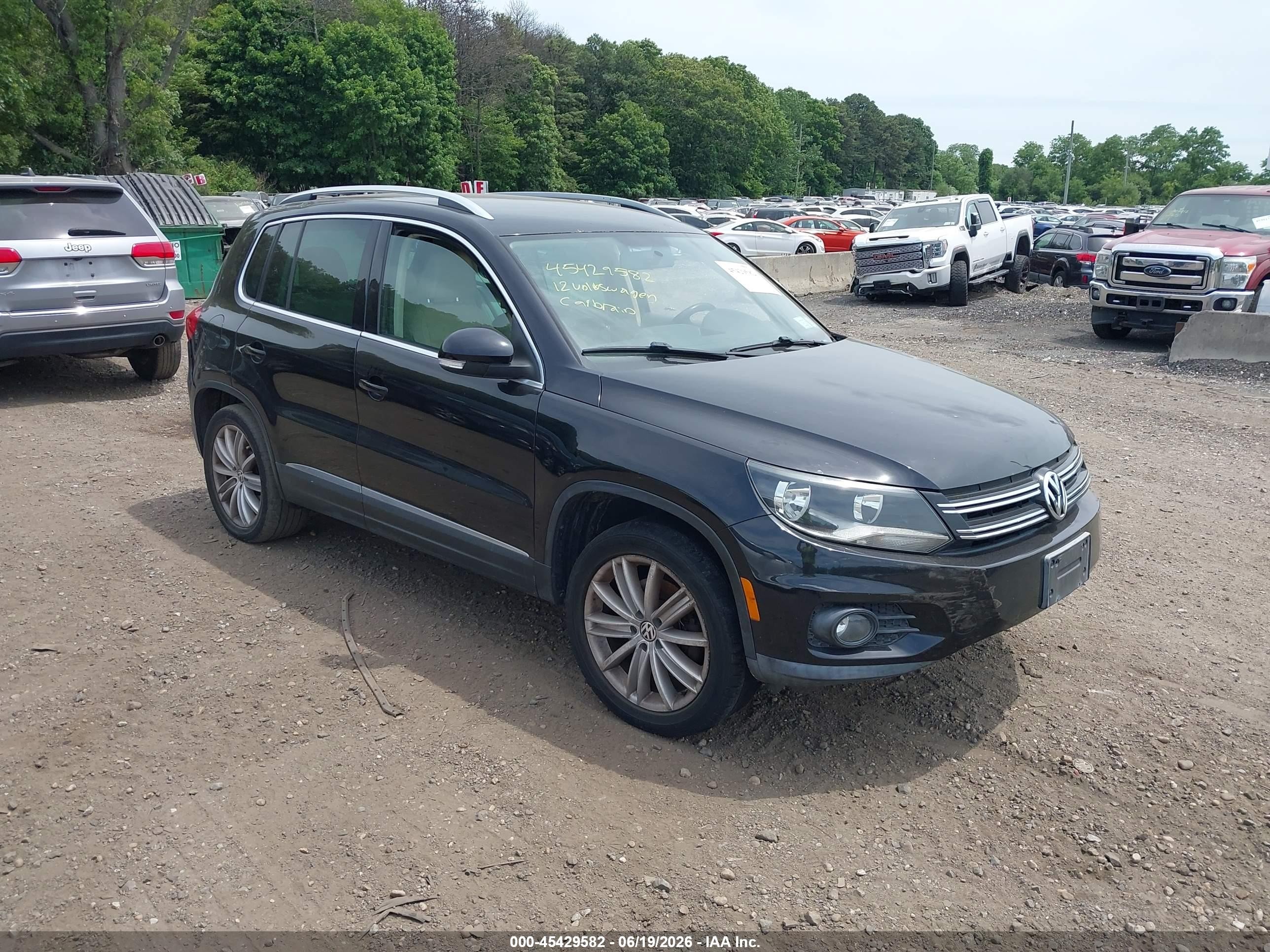 2012 Volkswagen Tiguan Se Black vin: WVGBV7AX5CW539595
