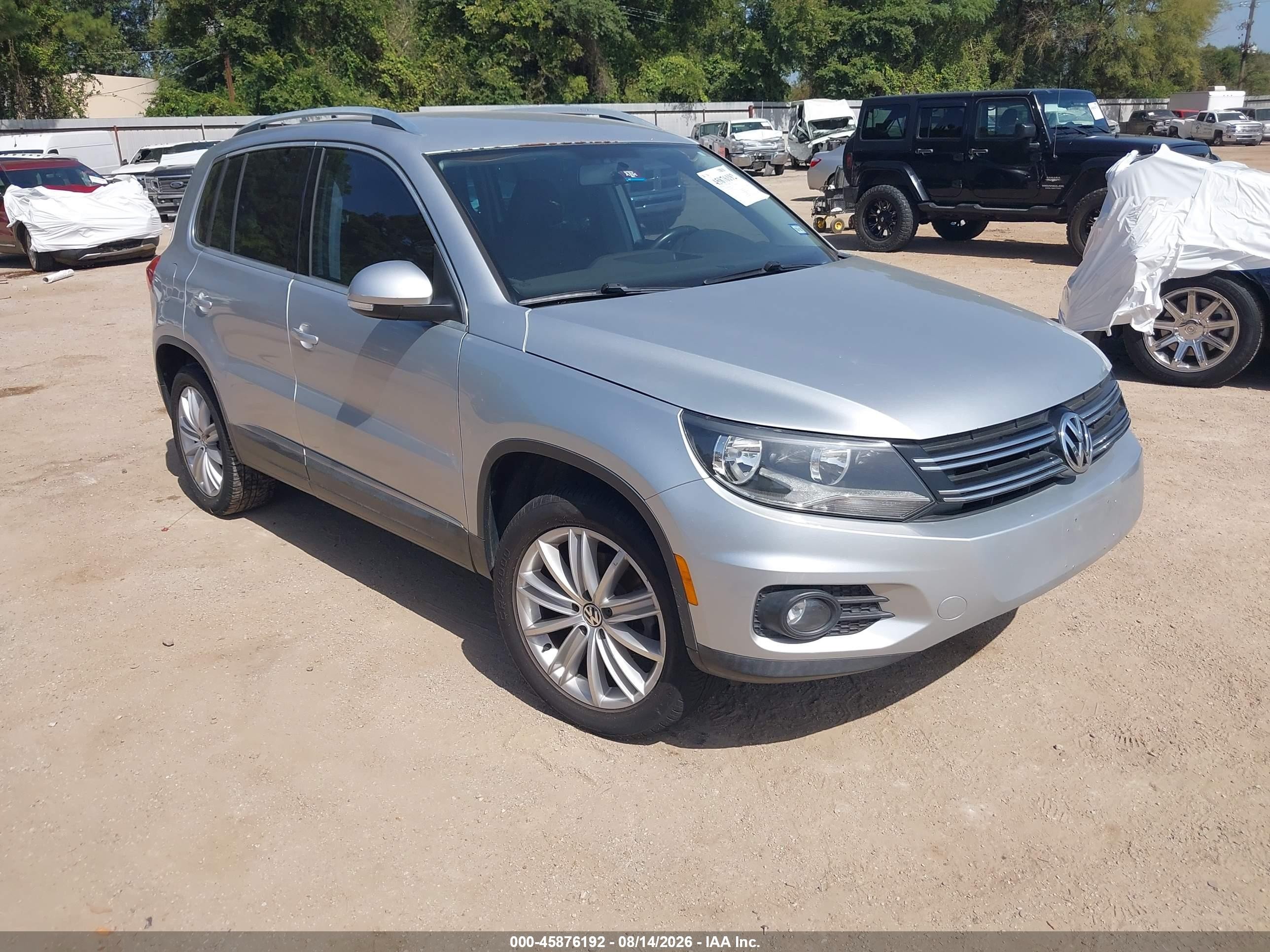 2012 Volkswagen Tiguan Se Silver vin: WVGBV7AX5CW558423