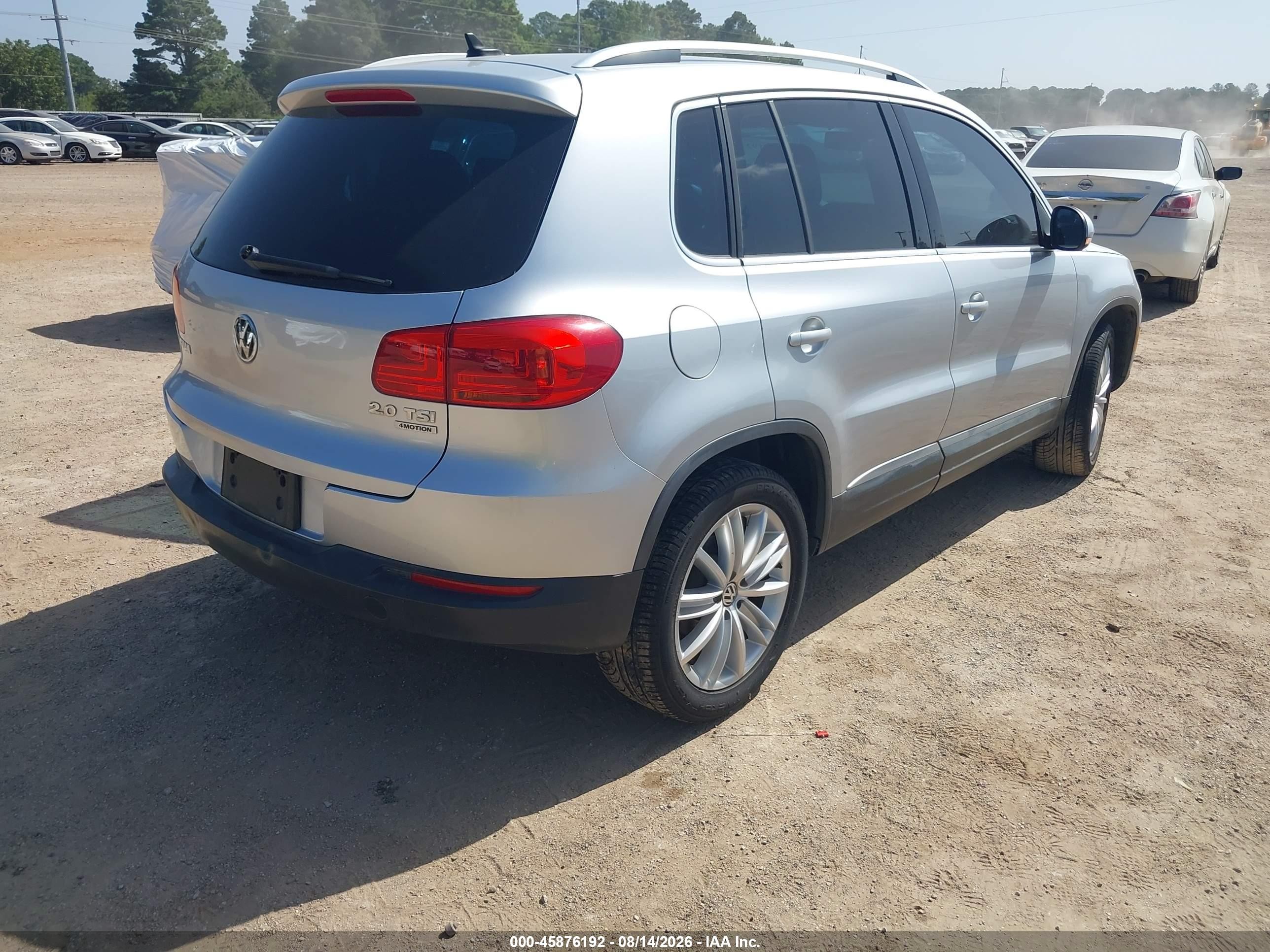 2012 Volkswagen Tiguan Se Silver vin: WVGBV7AX5CW558423