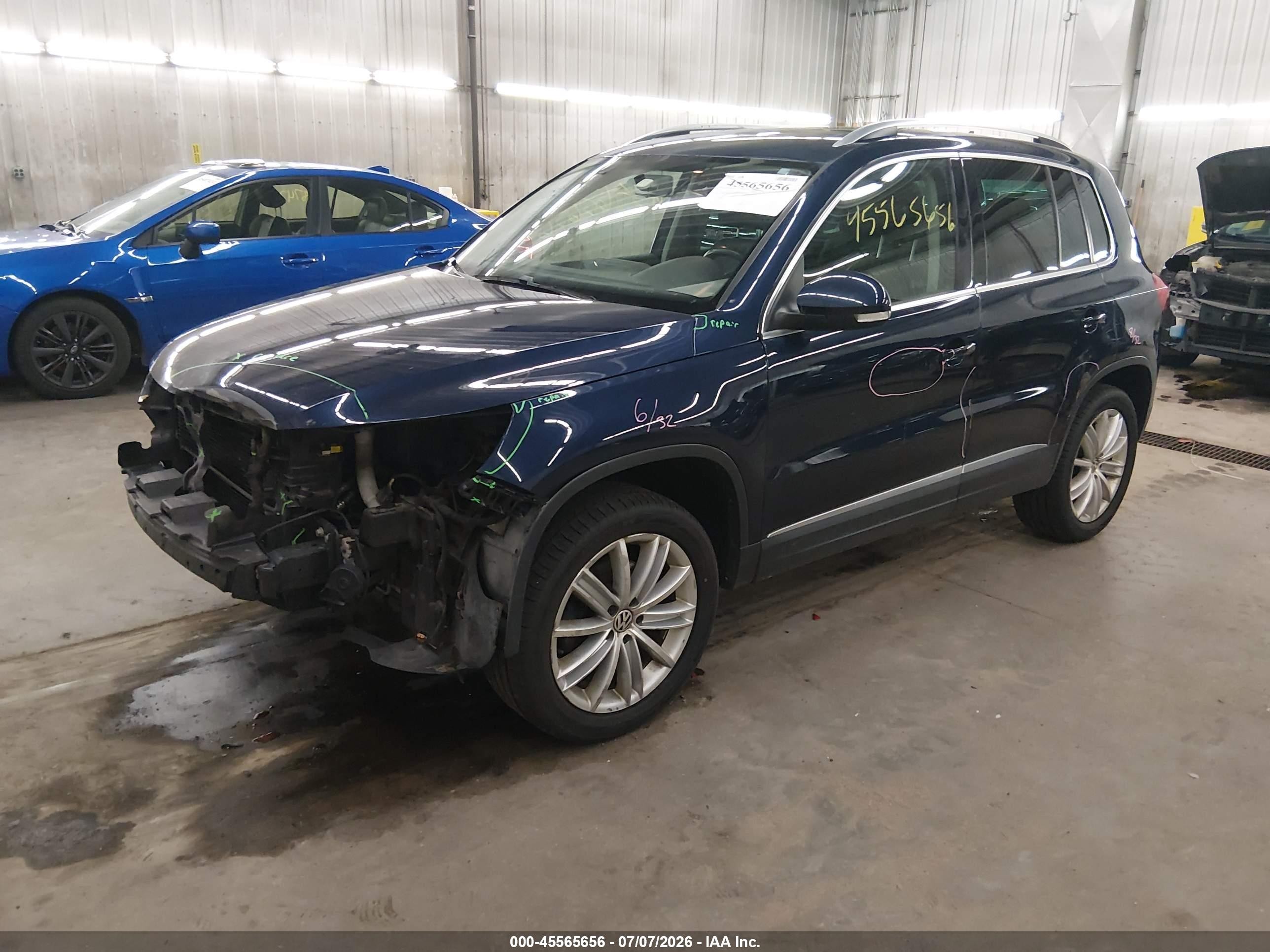 2012 Volkswagen Tiguan Se Dark Blue vin: WVGBV7AX5CW561905