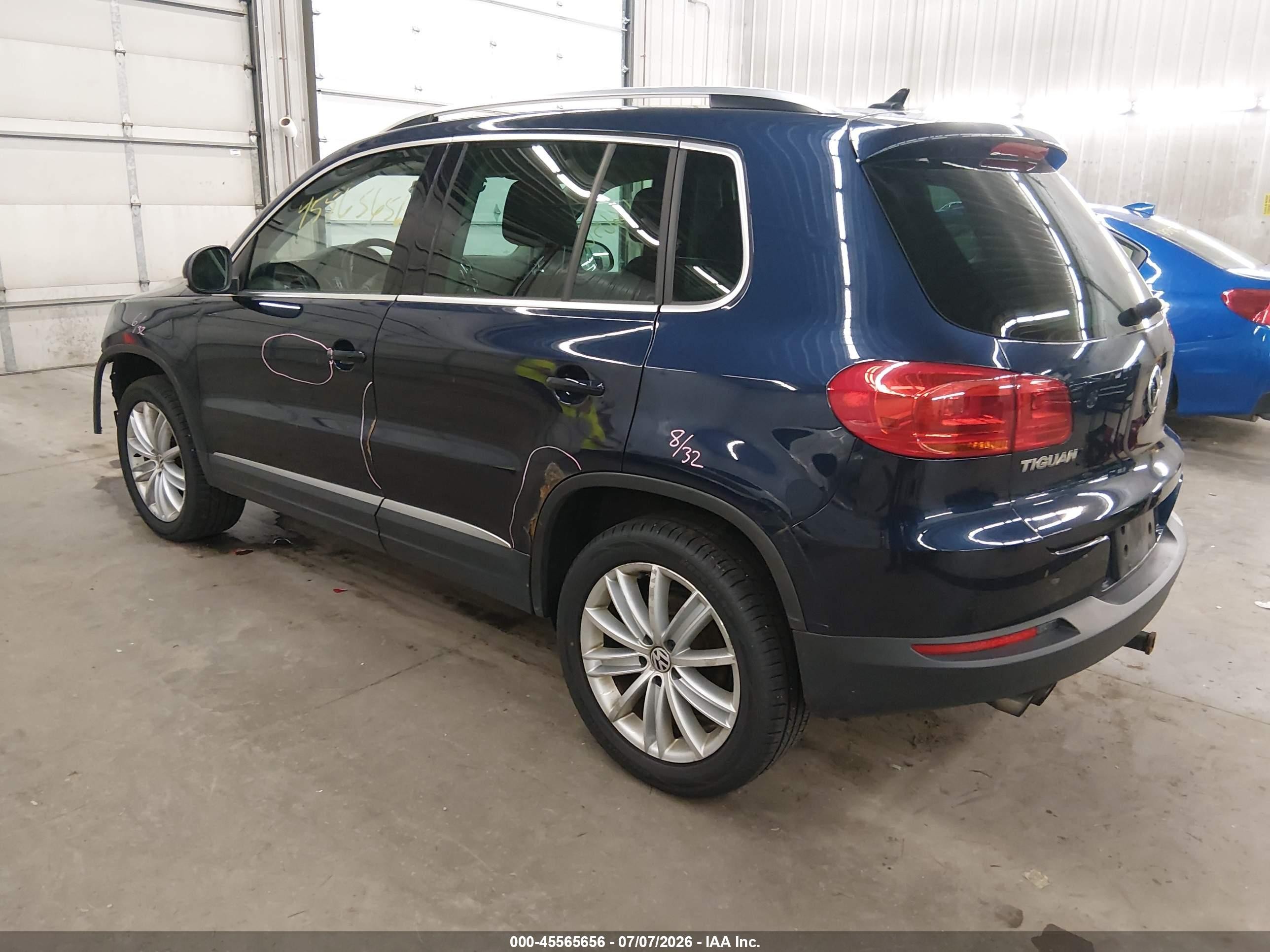 2012 Volkswagen Tiguan Se Dark Blue vin: WVGBV7AX5CW561905