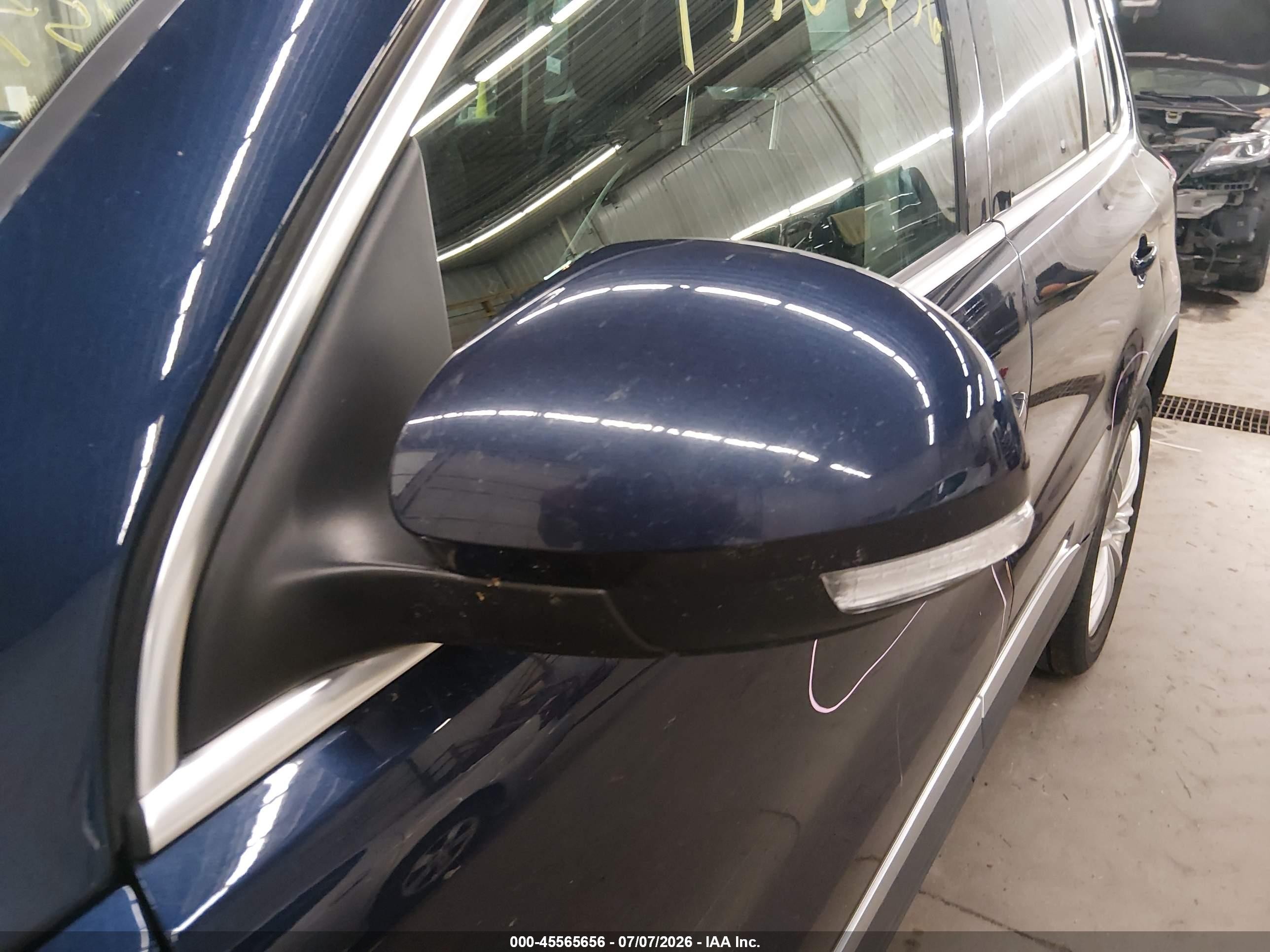 2012 Volkswagen Tiguan Se Dark Blue vin: WVGBV7AX5CW561905