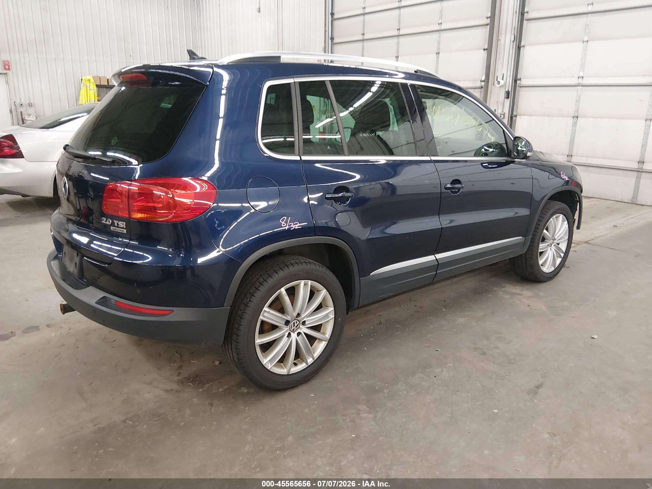 2012 Volkswagen Tiguan Se Dark Blue vin: WVGBV7AX5CW561905