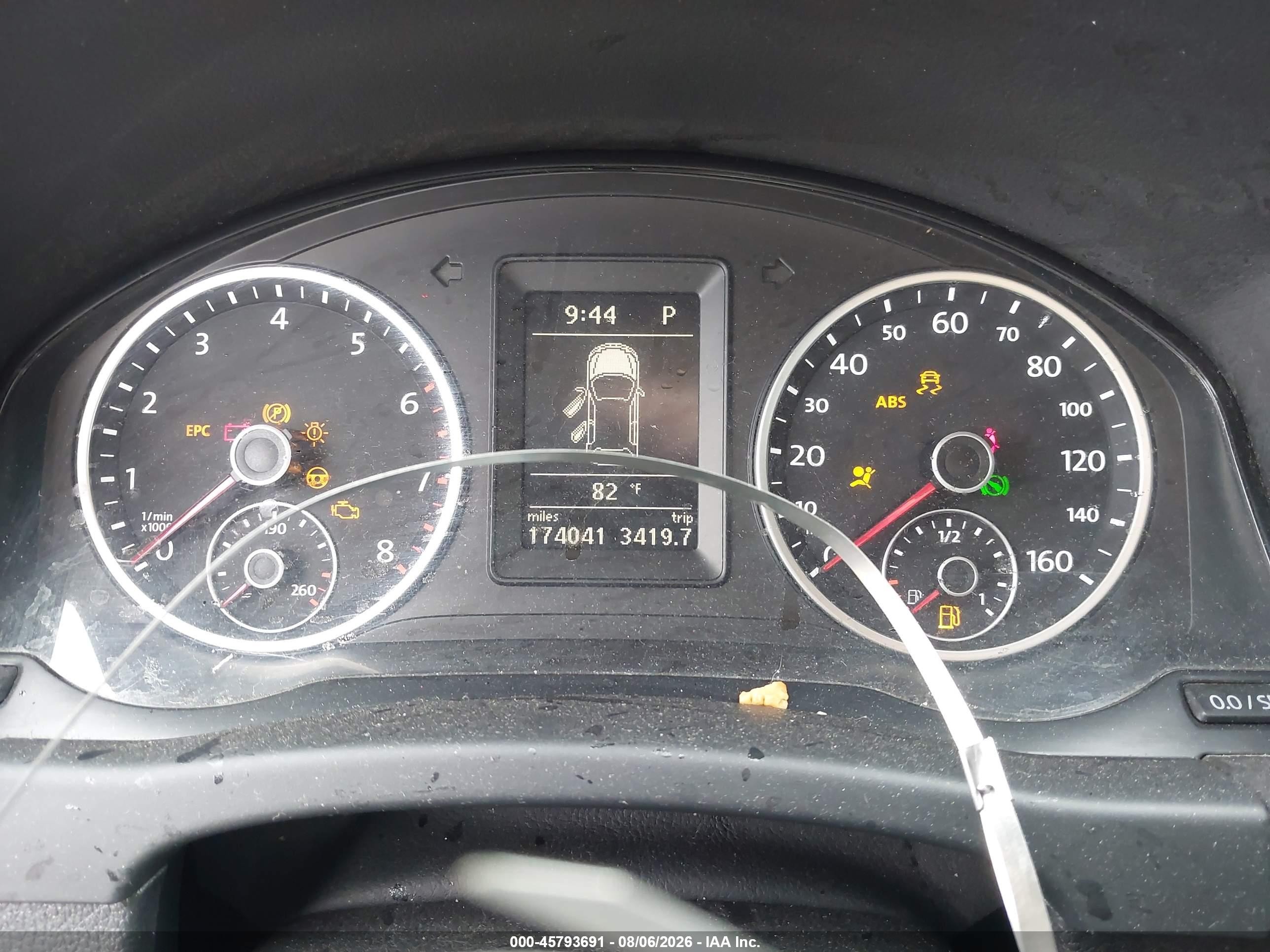 2012 Volkswagen Tiguan S Silver vin: WVGBV7AX5CW563735