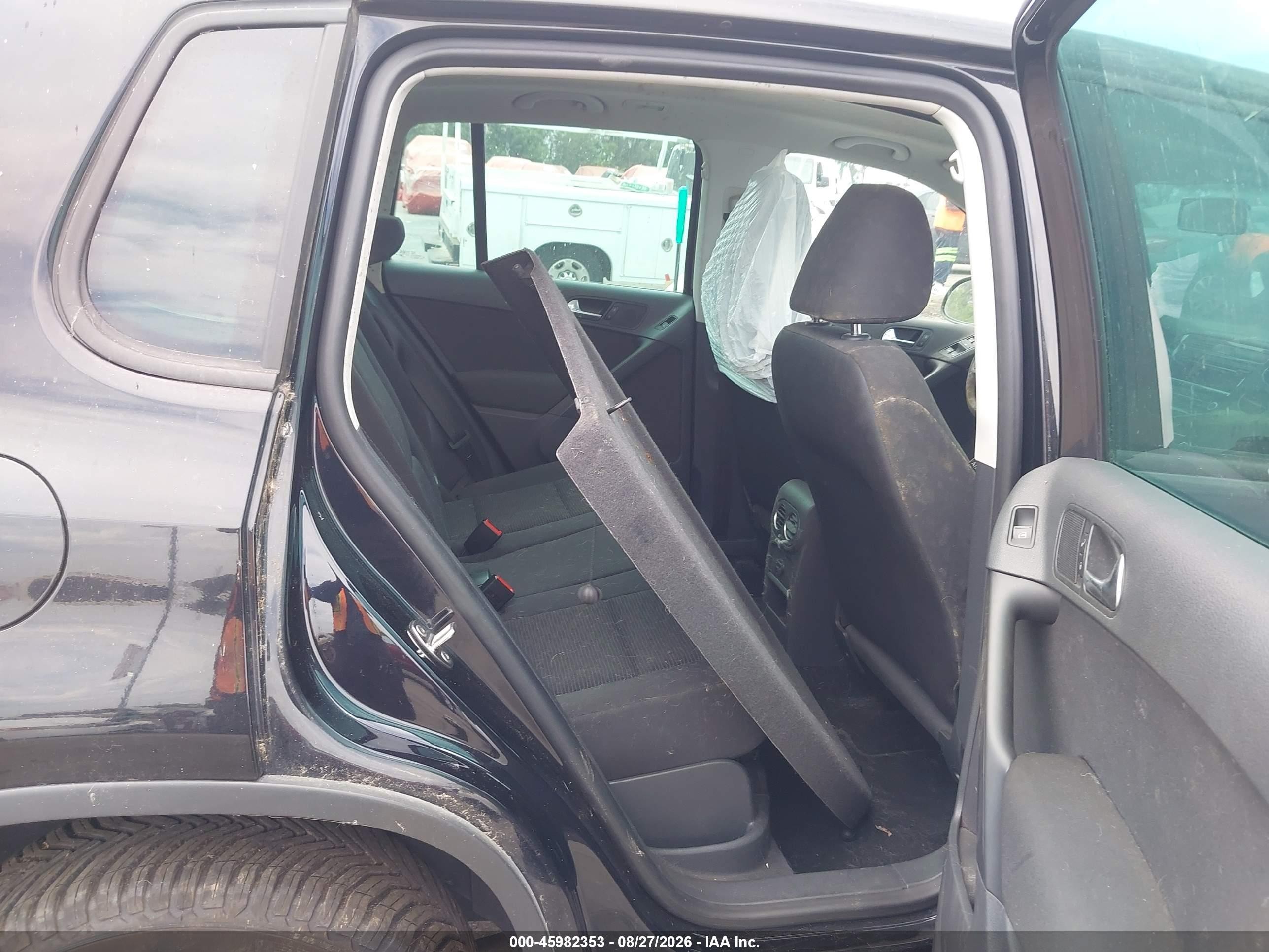2012 Volkswagen Tiguan S Black vin: WVGBV7AX5CW605238