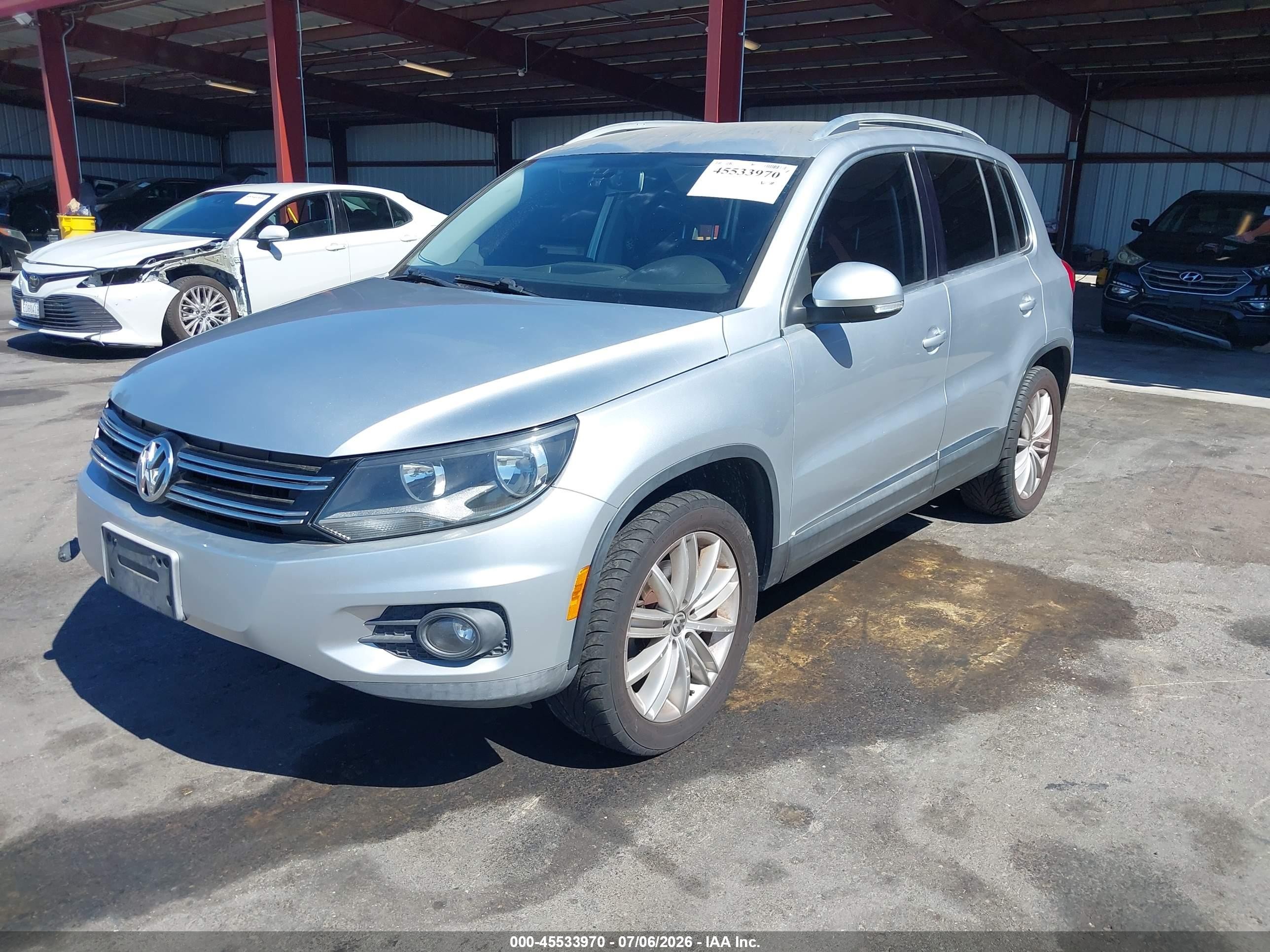 2013 Volkswagen Tiguan Se Silver vin: WVGBV7AX5DW507330