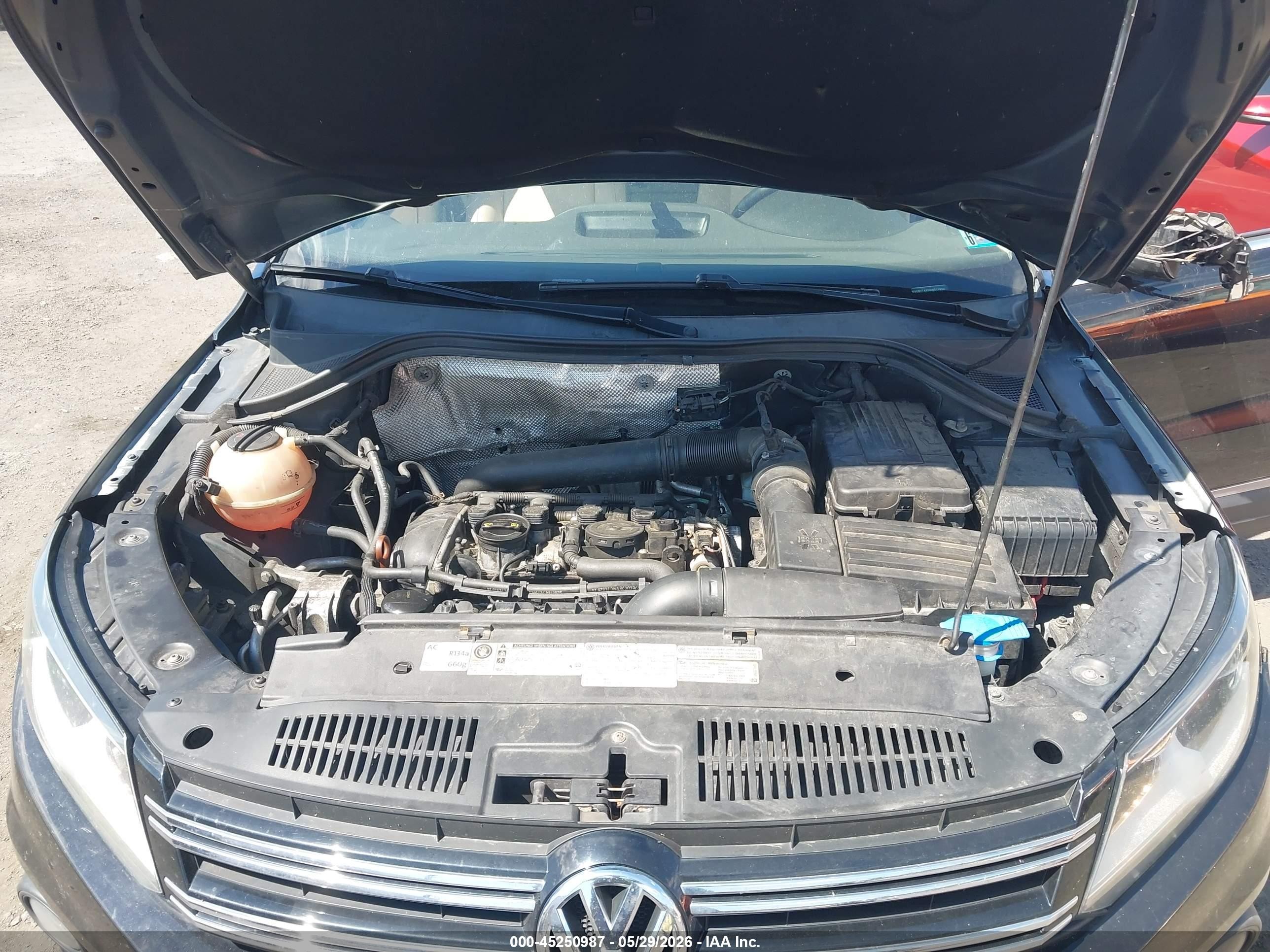2013 Volkswagen Tiguan Se Black vin: WVGBV7AX5DW511930
