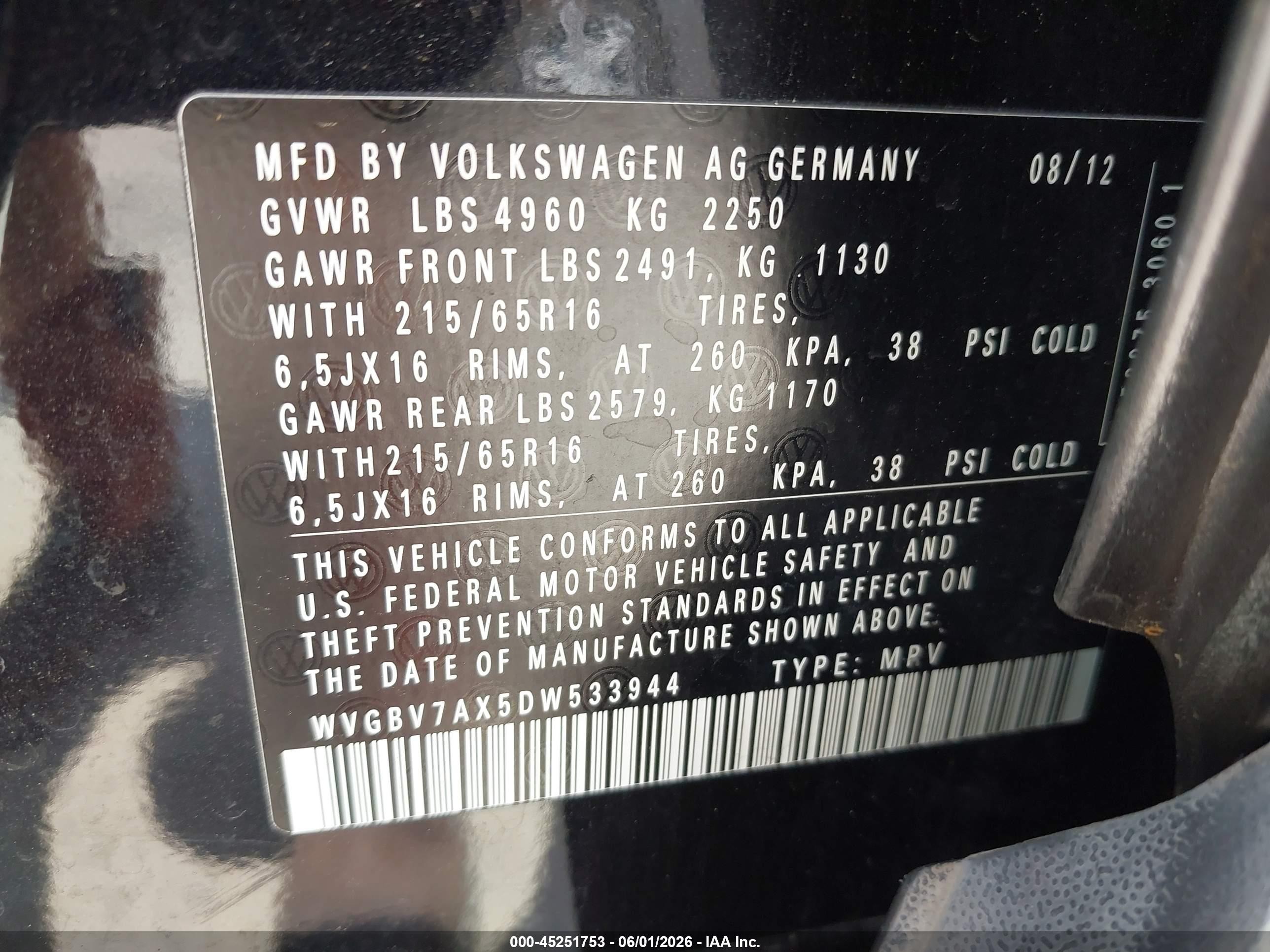2013 Volkswagen Tiguan S Черный vin: WVGBV7AX5DW533944