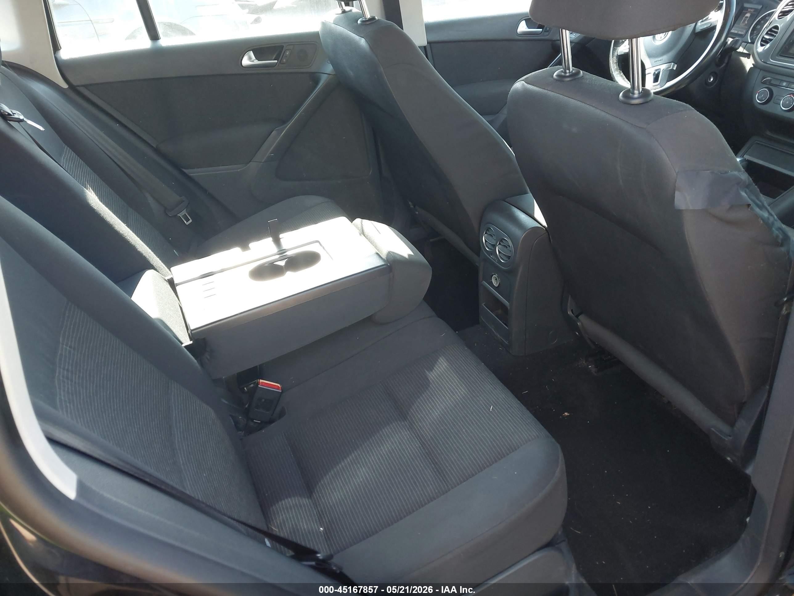 2013 Volkswagen Tiguan S Black vin: WVGBV7AX5DW538223