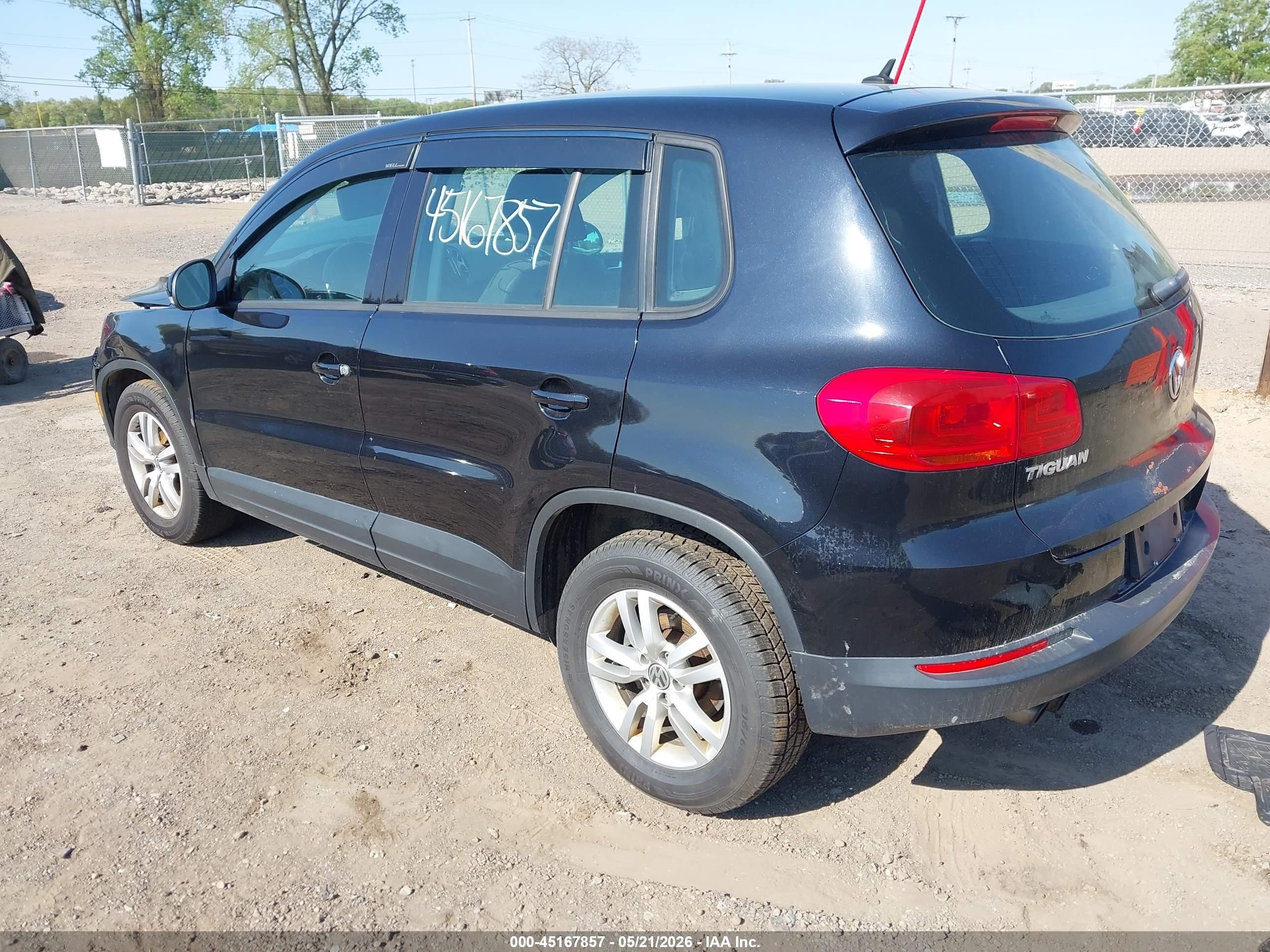 2013 Volkswagen Tiguan S Black vin: WVGBV7AX5DW538223