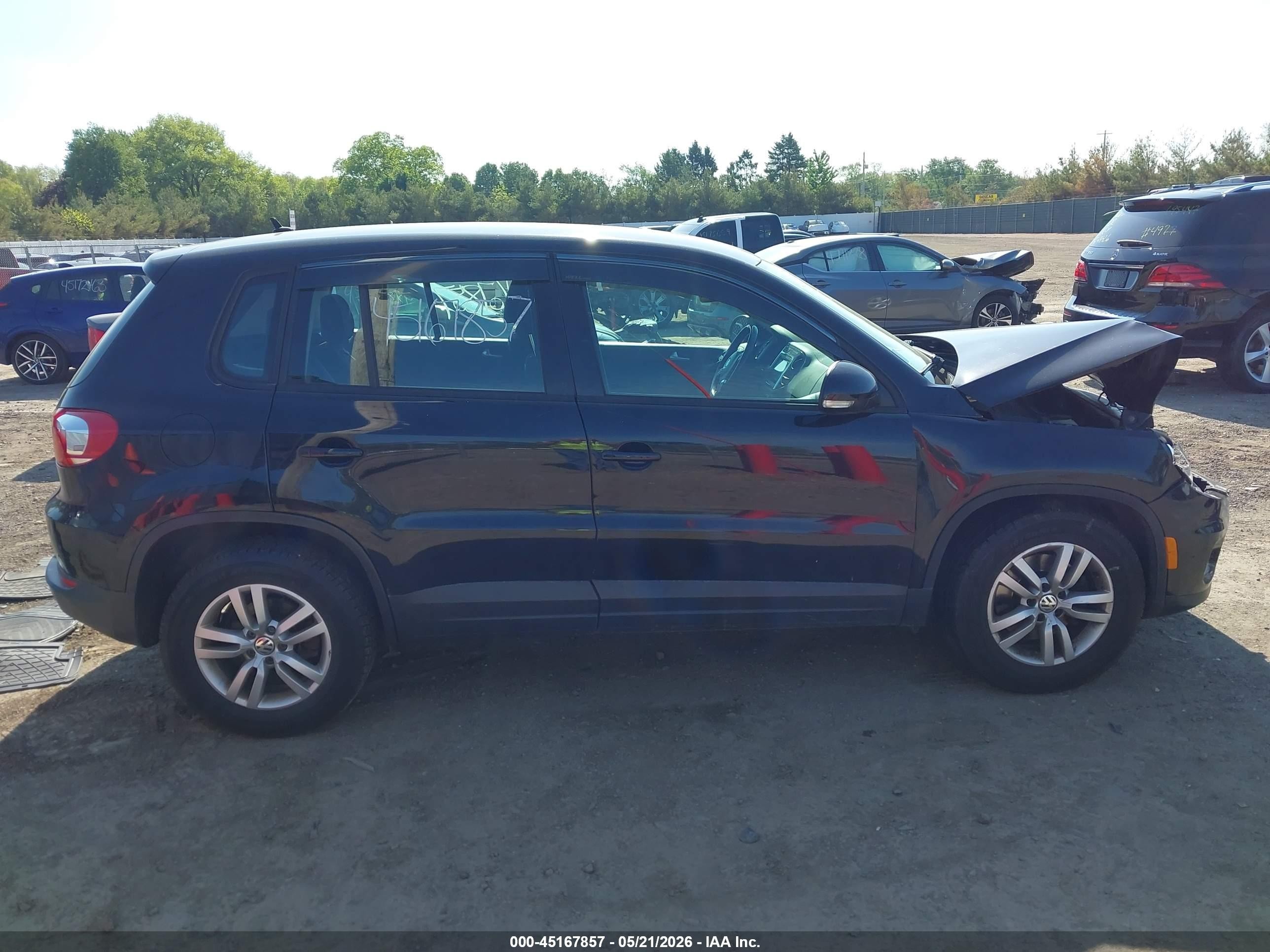2013 Volkswagen Tiguan S Black vin: WVGBV7AX5DW538223