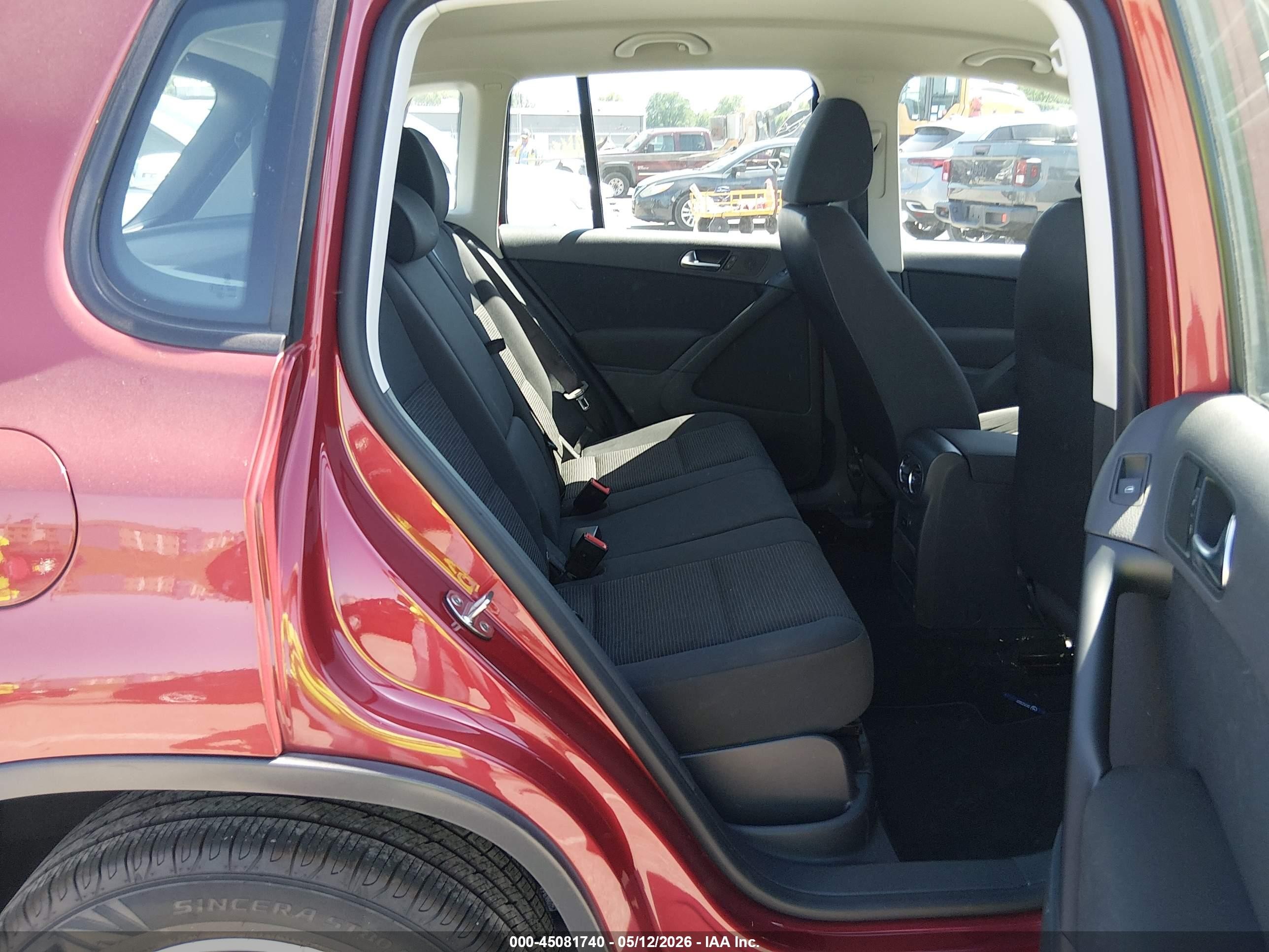 2015 Volkswagen Tiguan S Red vin: WVGBV7AX5FW020275