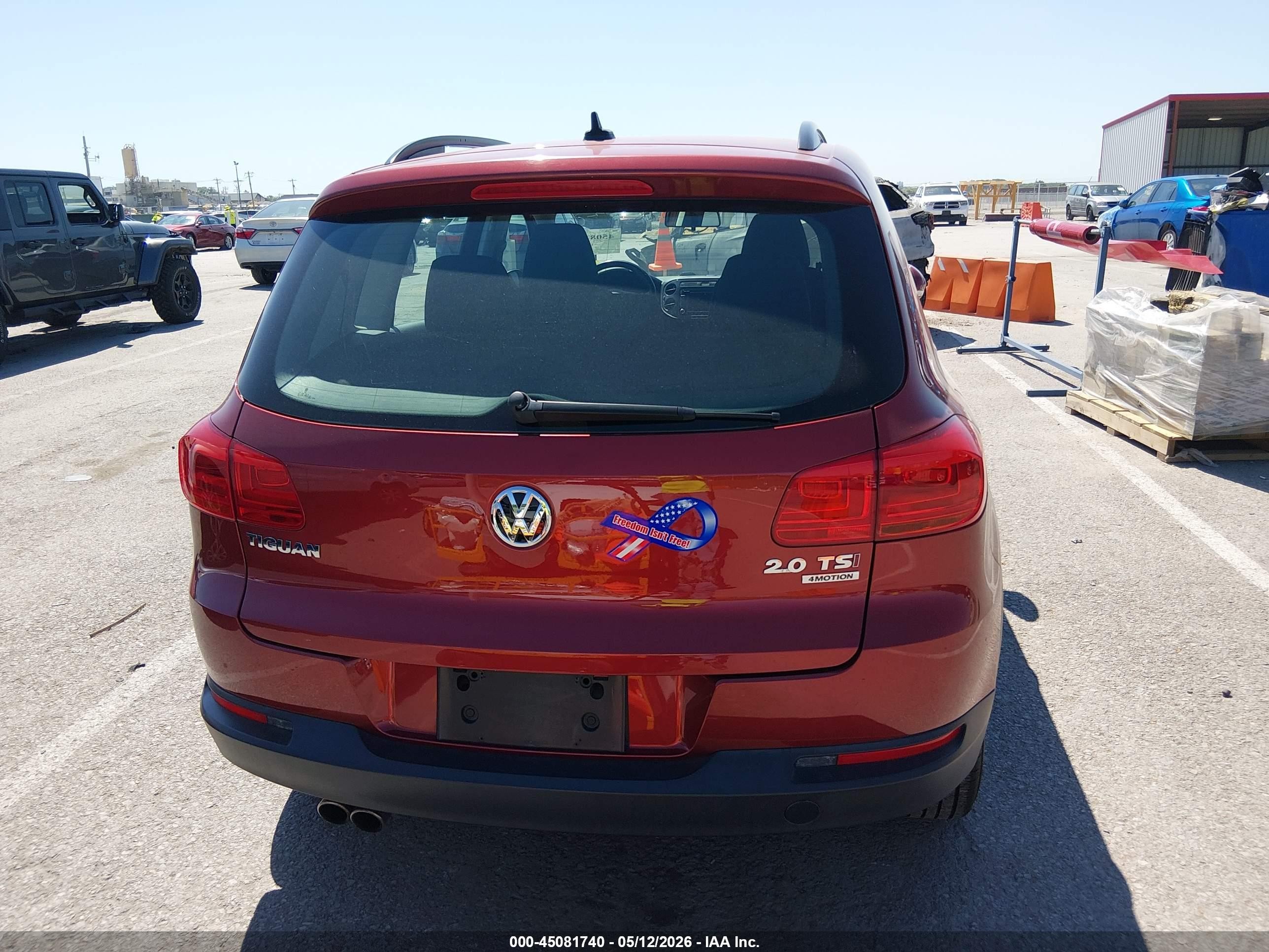 2015 Volkswagen Tiguan S Red vin: WVGBV7AX5FW020275