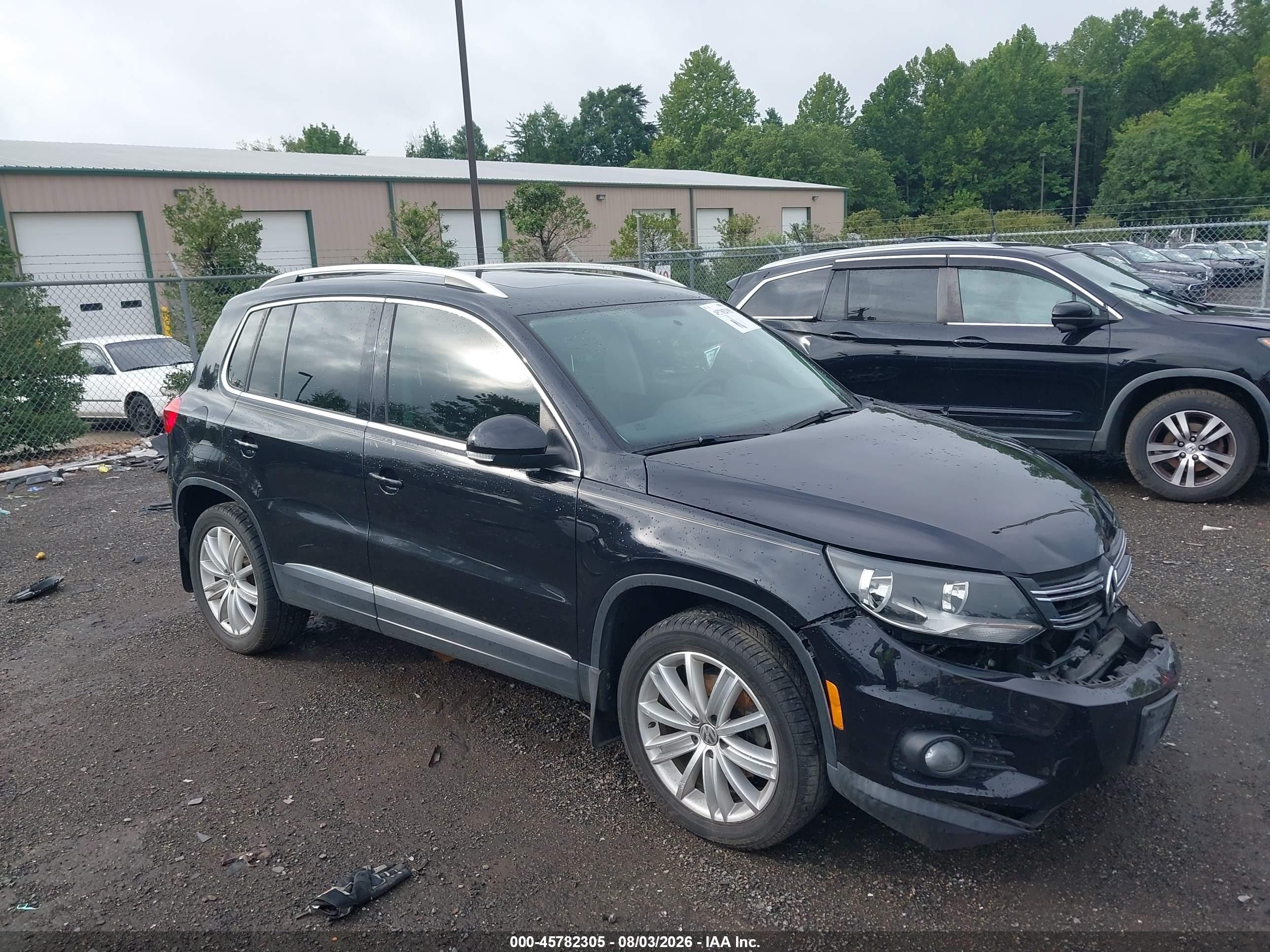 2015 Volkswagen Tiguan Se Black vin: WVGBV7AX5FW521568