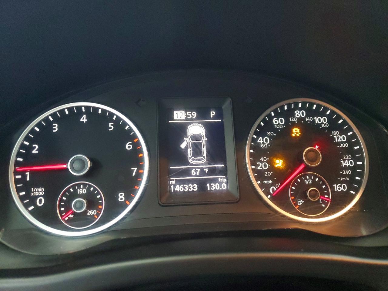 2015 Volkswagen Tiguan S White vin: WVGBV7AX5FW566106