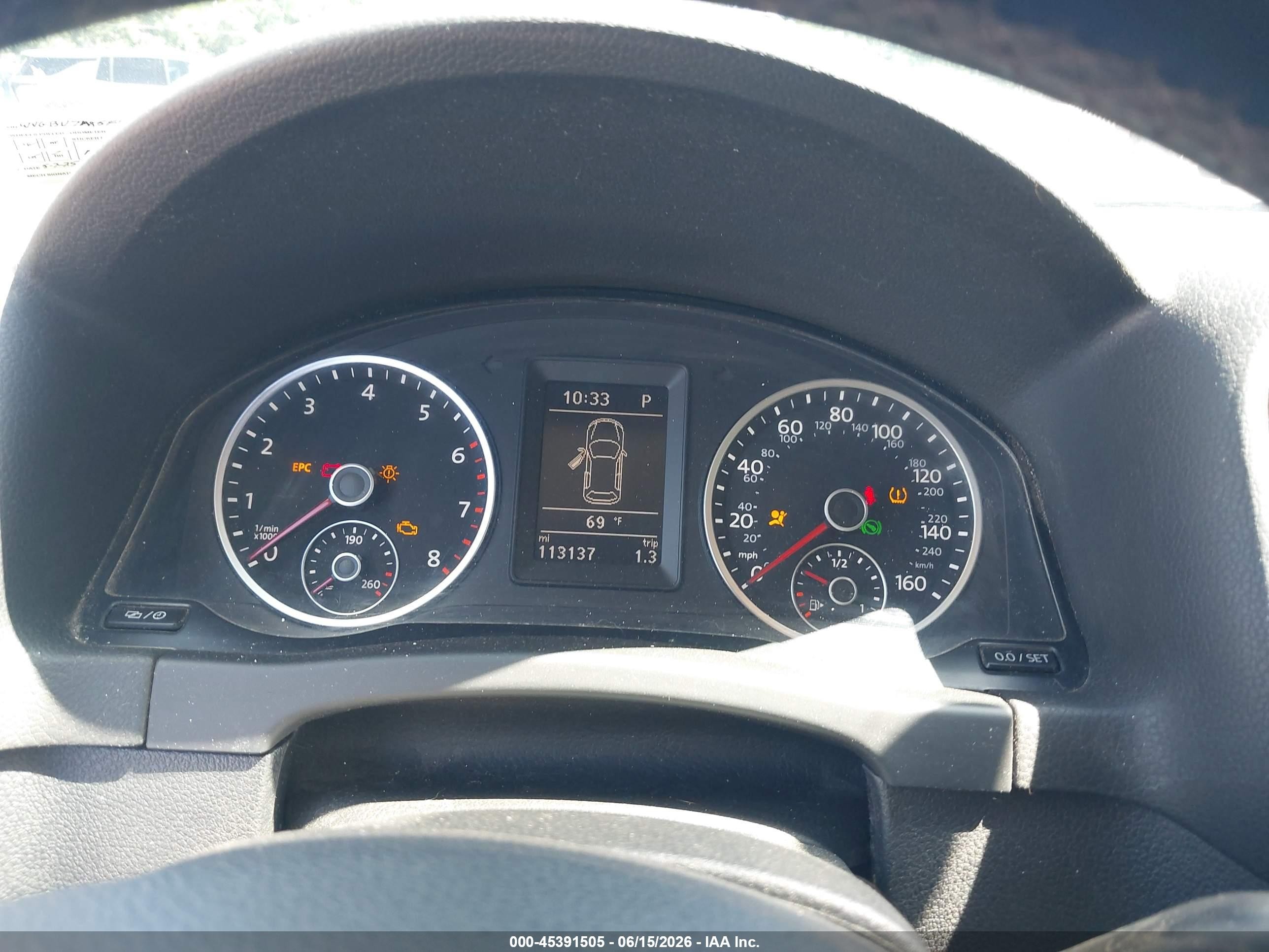 2015 Volkswagen Tiguan S Gray vin: WVGBV7AX5FW581608