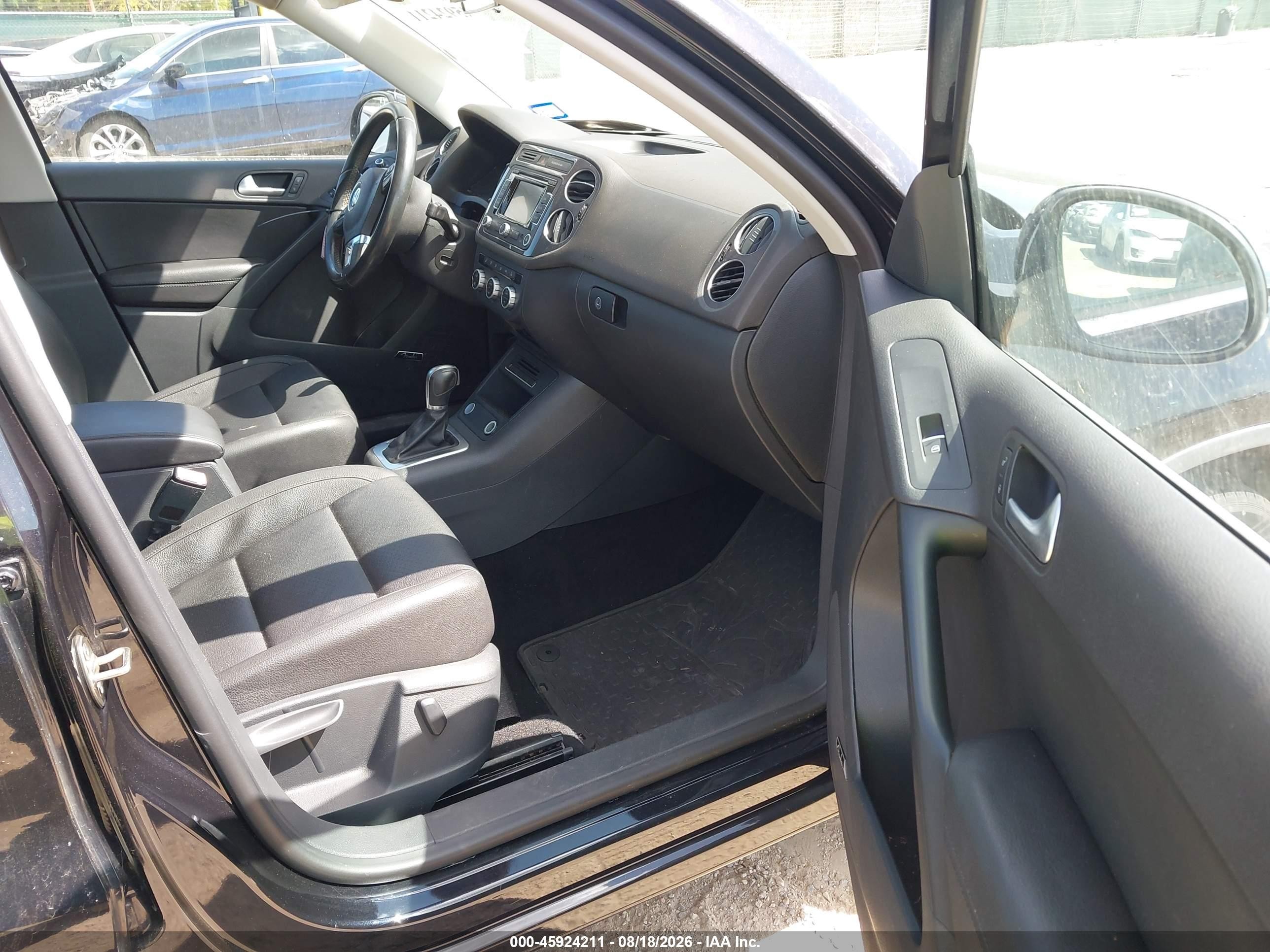 2015 Volkswagen Tiguan Sel Black vin: WVGBV7AX5FW596397