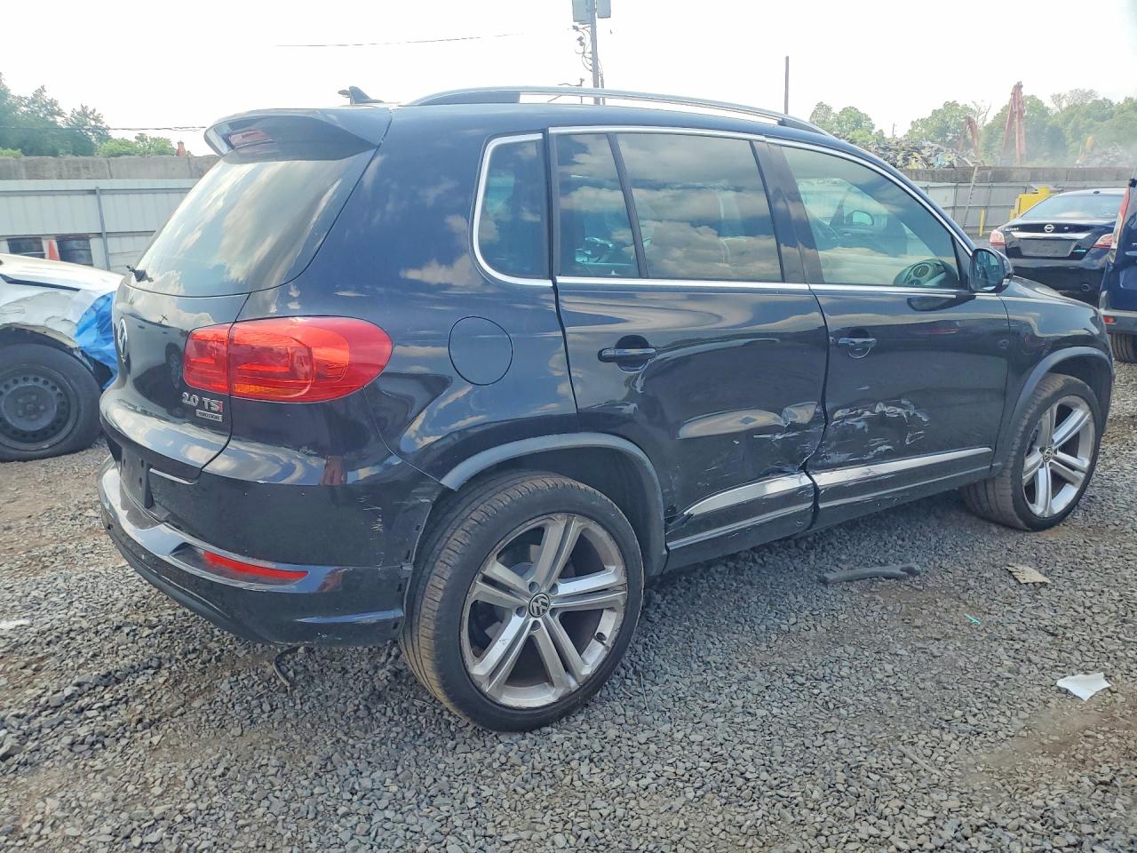 2015 Volkswagen Tiguan S Black vin: WVGBV7AX5FW604238