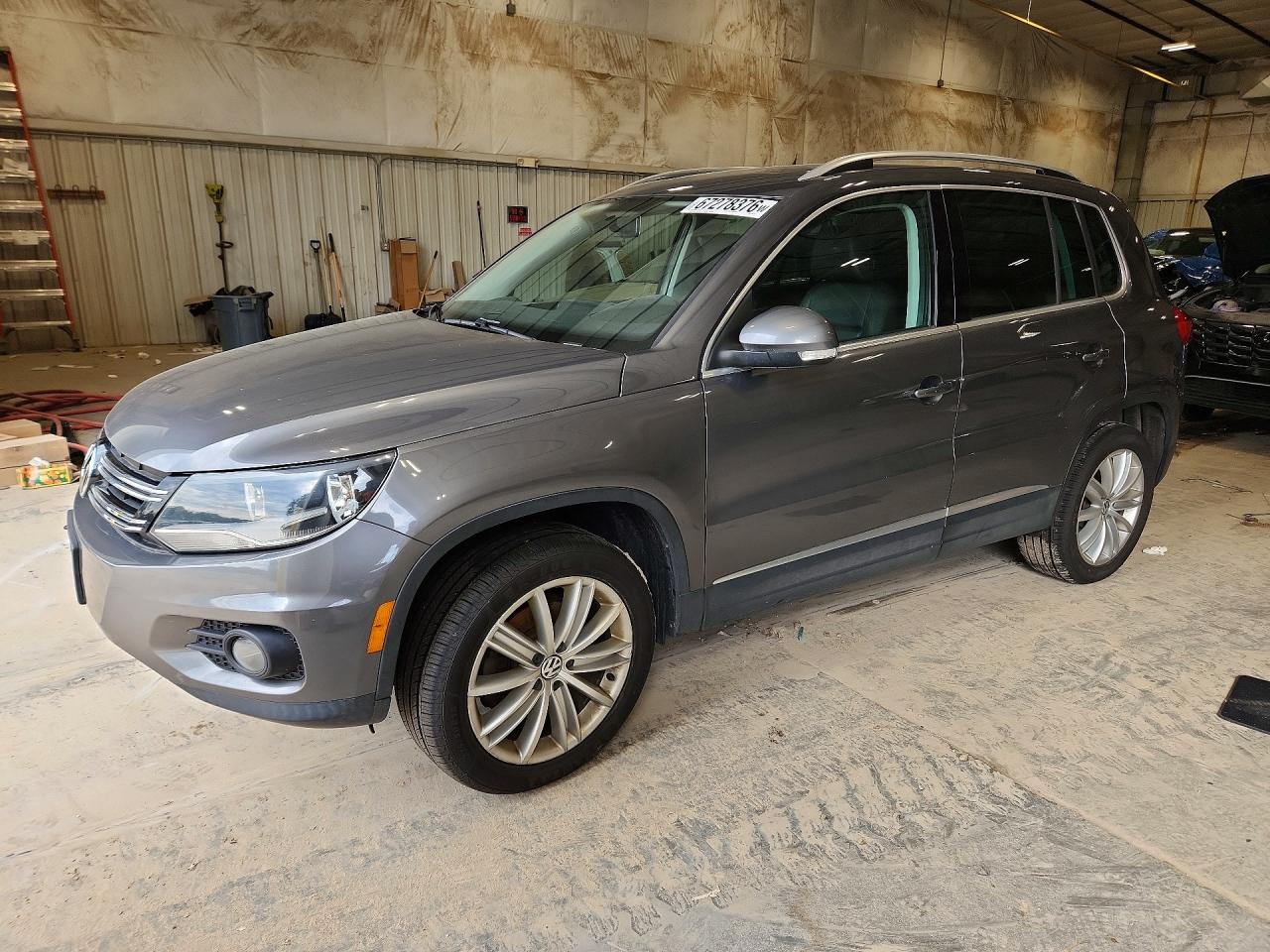 2015 Volkswagen Tiguan S Silver vin: WVGBV7AX5FW606751