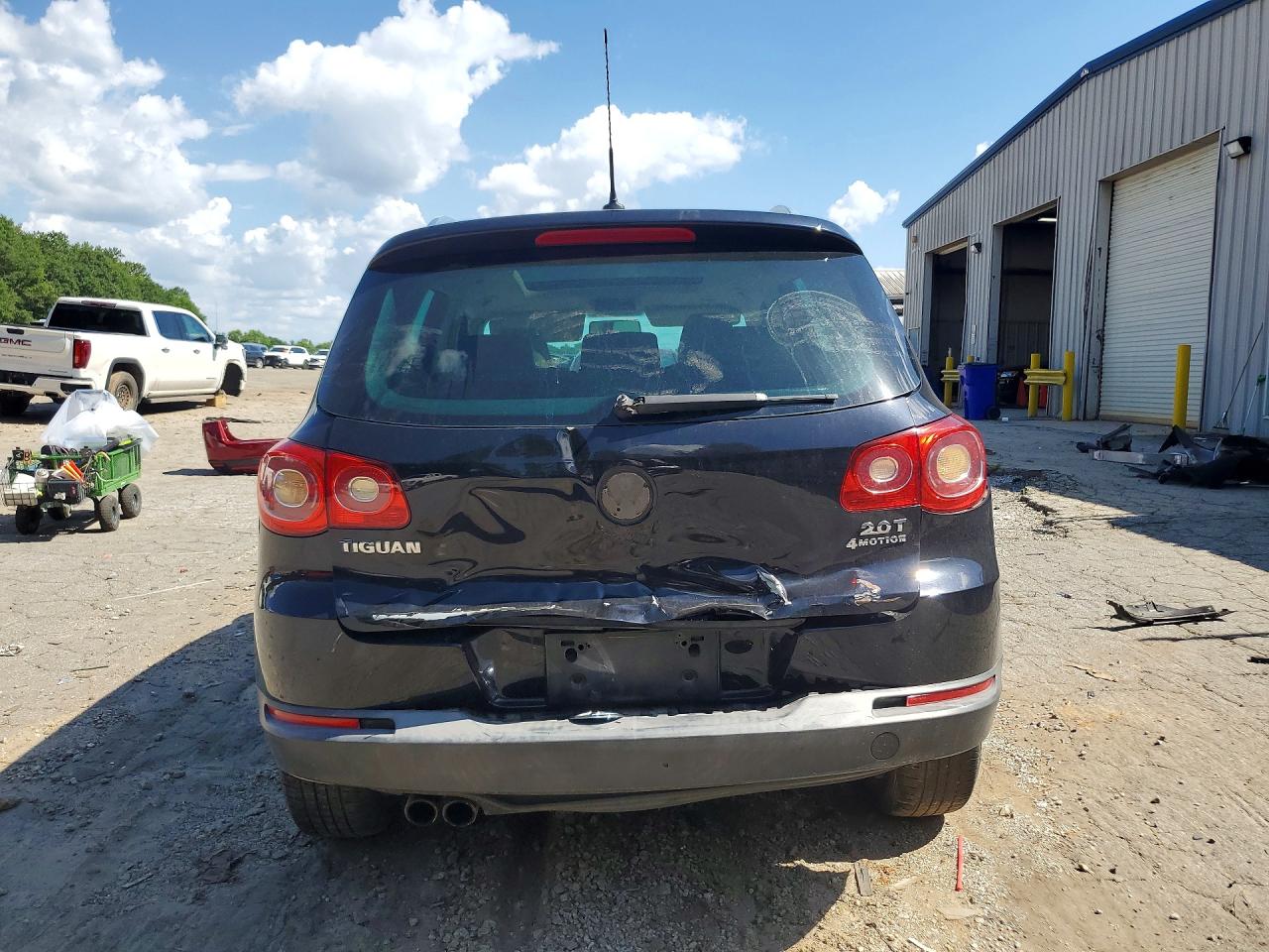 2011 Volkswagen Tiguan S Black vin: WVGBV7AX6BW500528
