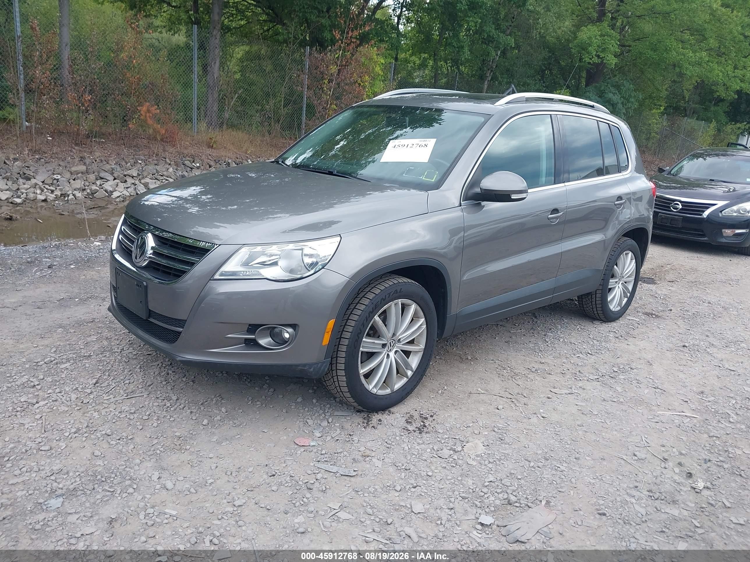 2011 Volkswagen Tiguan Se Gray vin: WVGBV7AX6BW504594