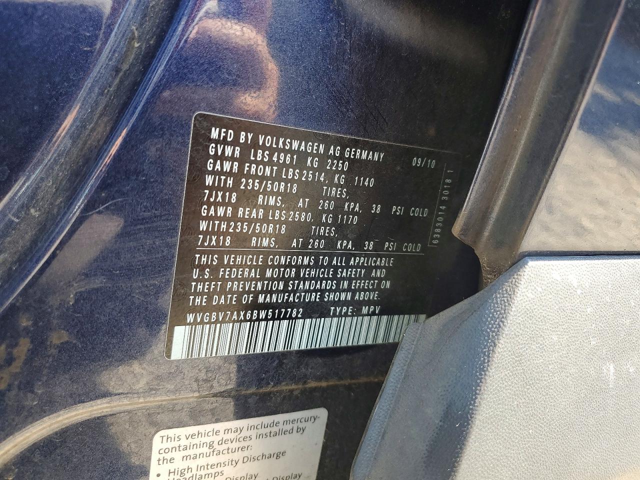 2011 Volkswagen Tiguan S Blue vin: WVGBV7AX6BW517782