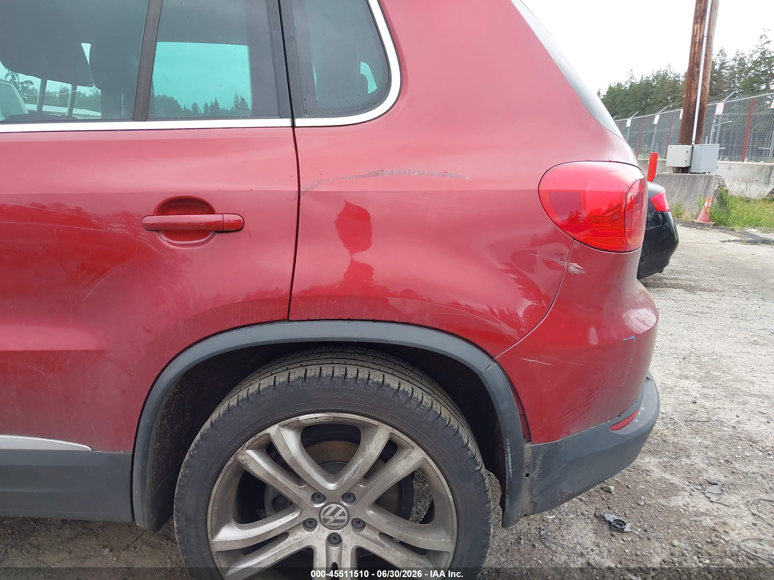 2012 Volkswagen Tiguan Sel Red vin: WVGBV7AX6CW096468
