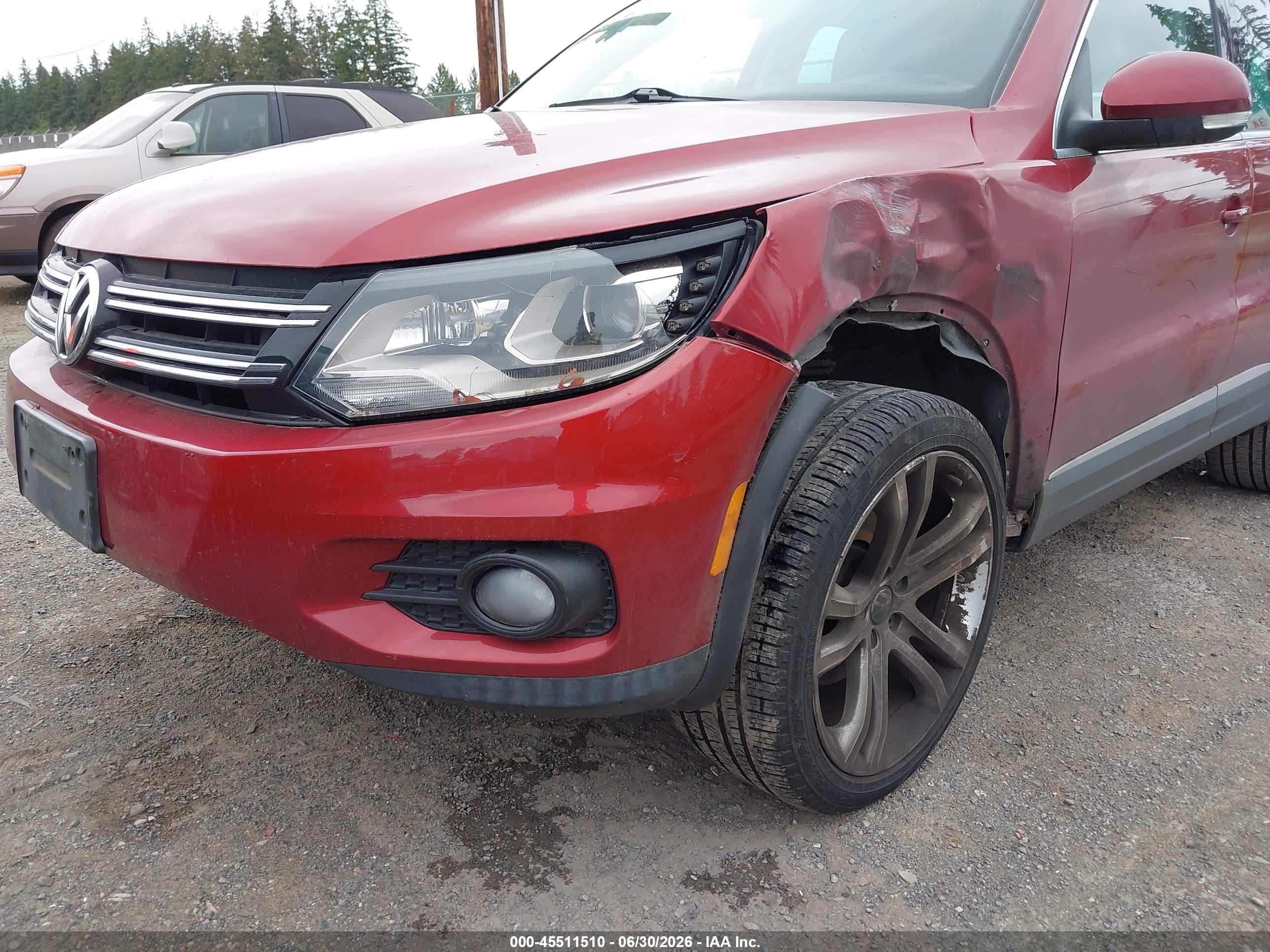 2012 Volkswagen Tiguan Sel Red vin: WVGBV7AX6CW096468
