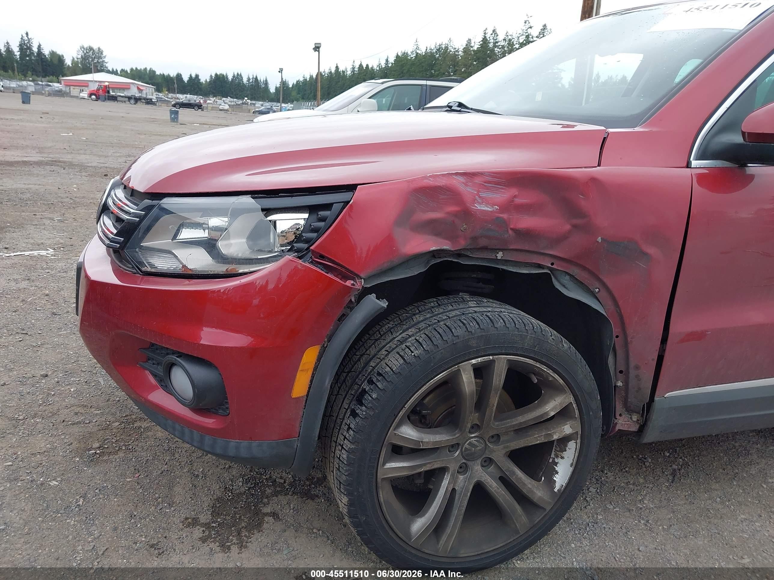 2012 Volkswagen Tiguan Sel Red vin: WVGBV7AX6CW096468