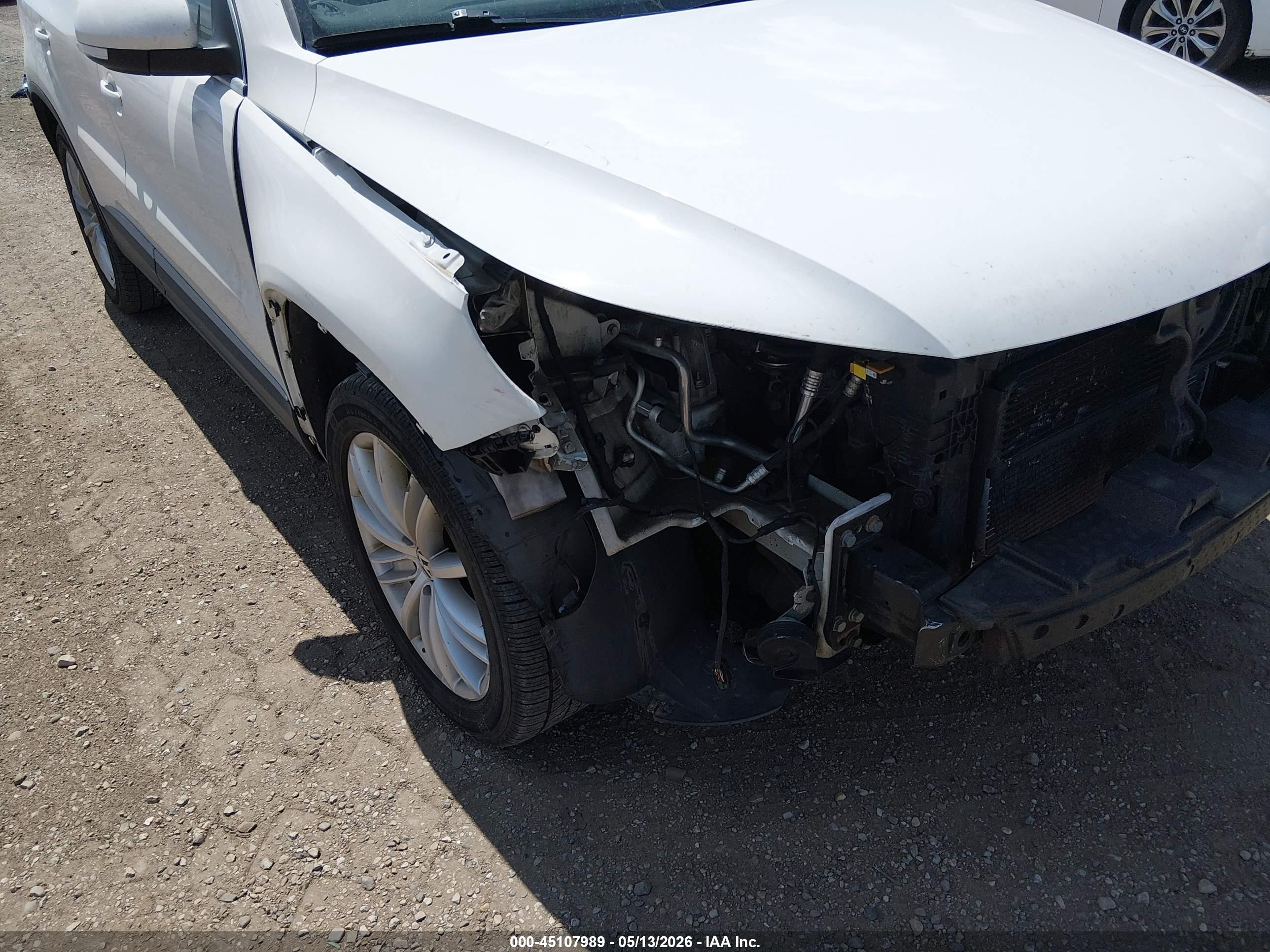2012 Volkswagen Tiguan Se White vin: WVGBV7AX6CW552825