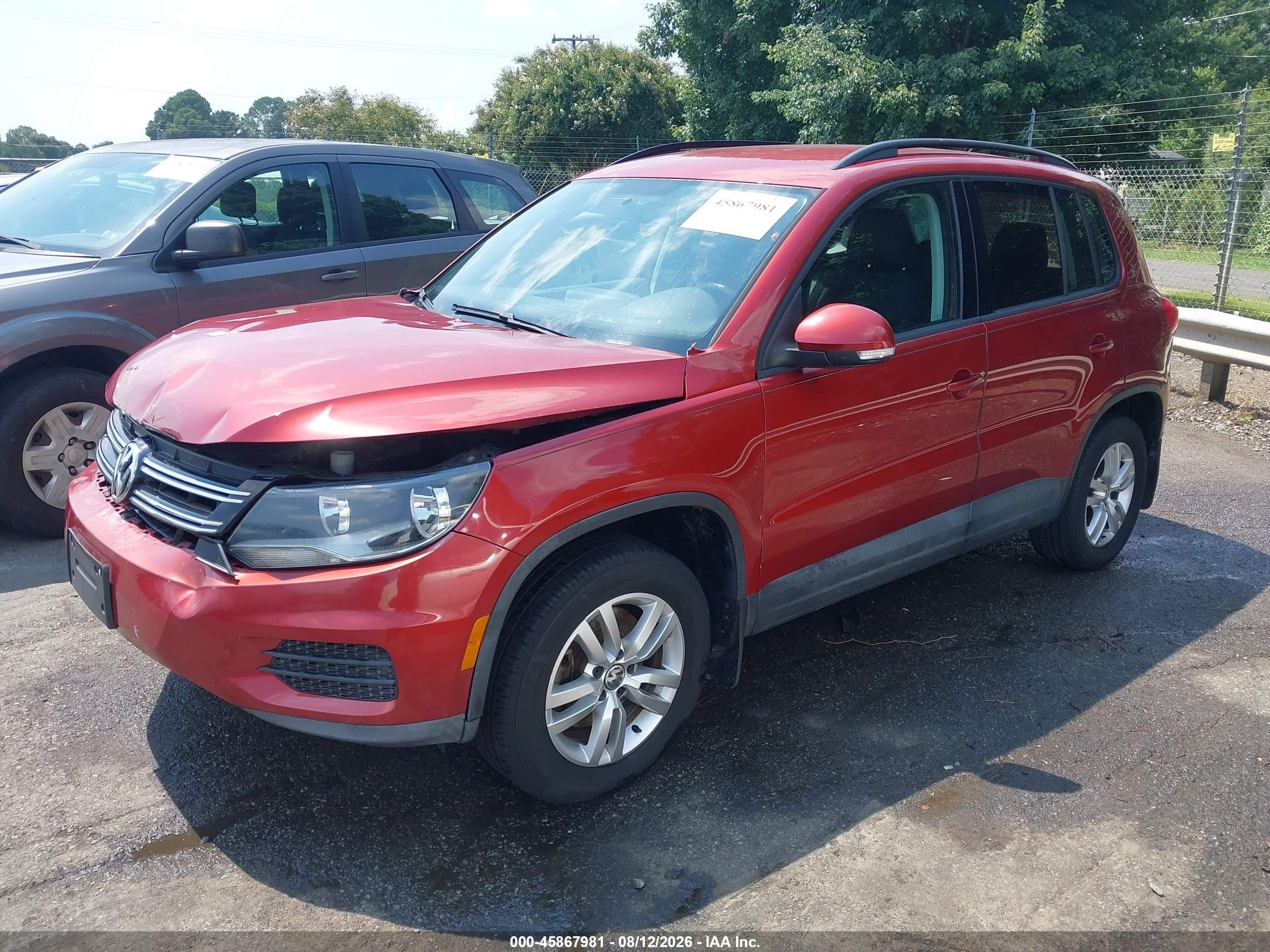 2015 Volkswagen Tiguan S Red vin: WVGBV7AX6FW091565