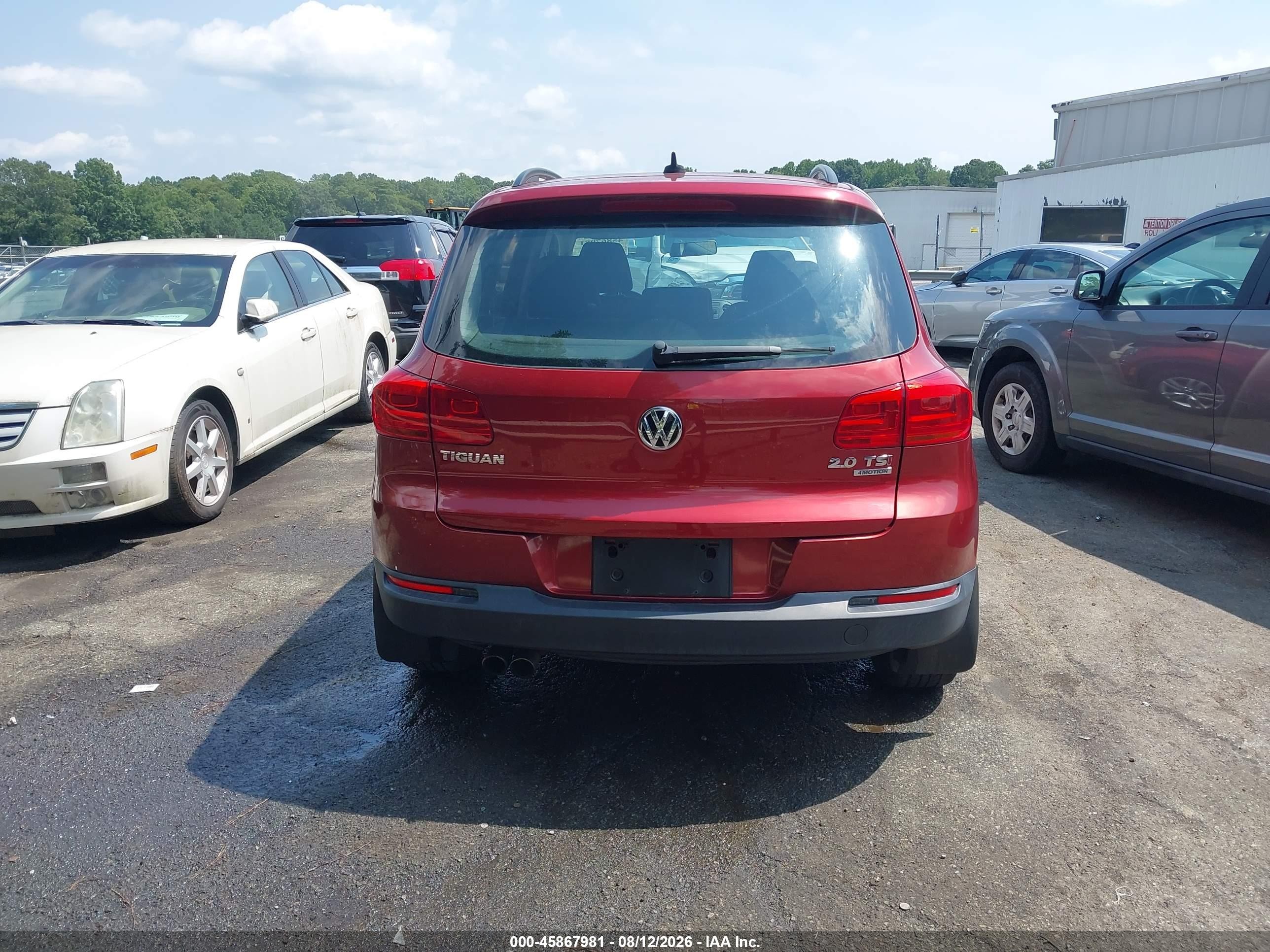 2015 Volkswagen Tiguan S Red vin: WVGBV7AX6FW091565