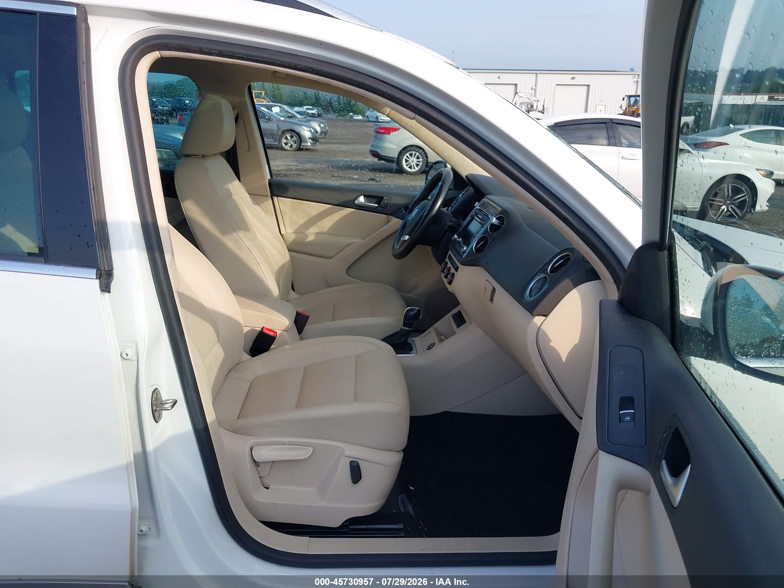 2015 Volkswagen Tiguan Se White vin: WVGBV7AX6FW116013