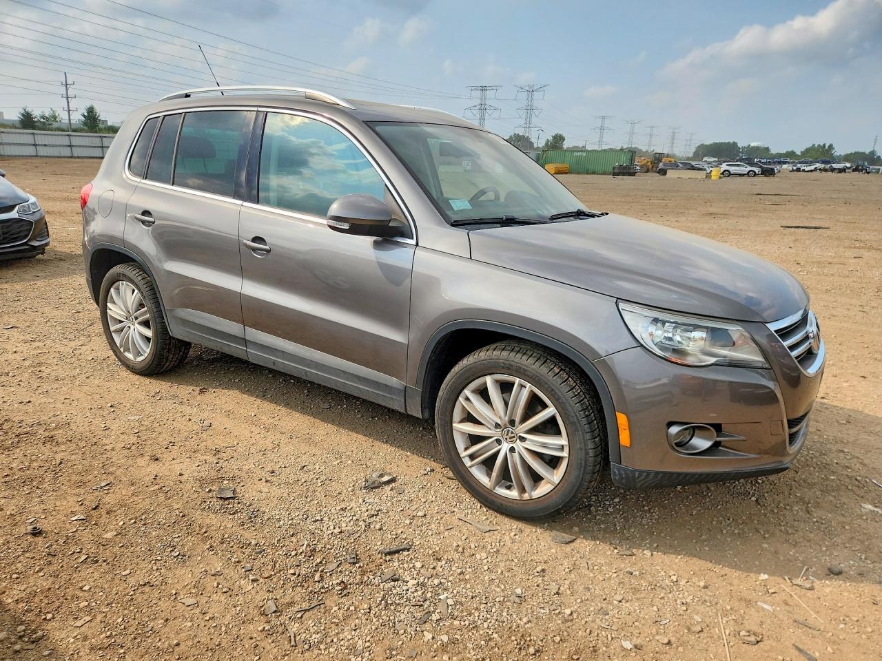 2010 Volkswagen Tiguan Se Gray vin: WVGBV7AX7AW538137