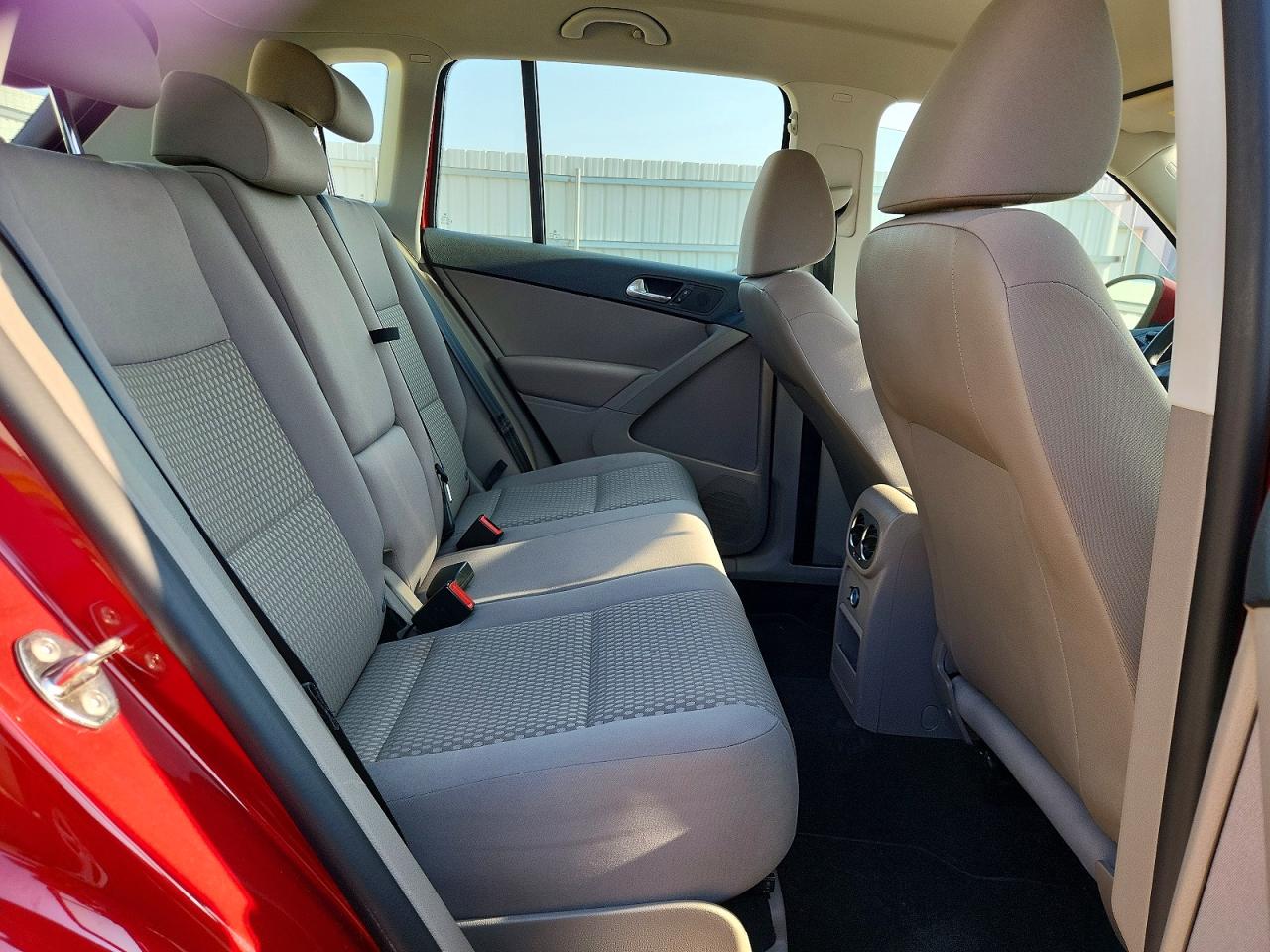 2011 Volkswagen Tiguan S Red vin: WVGBV7AX7BW000488