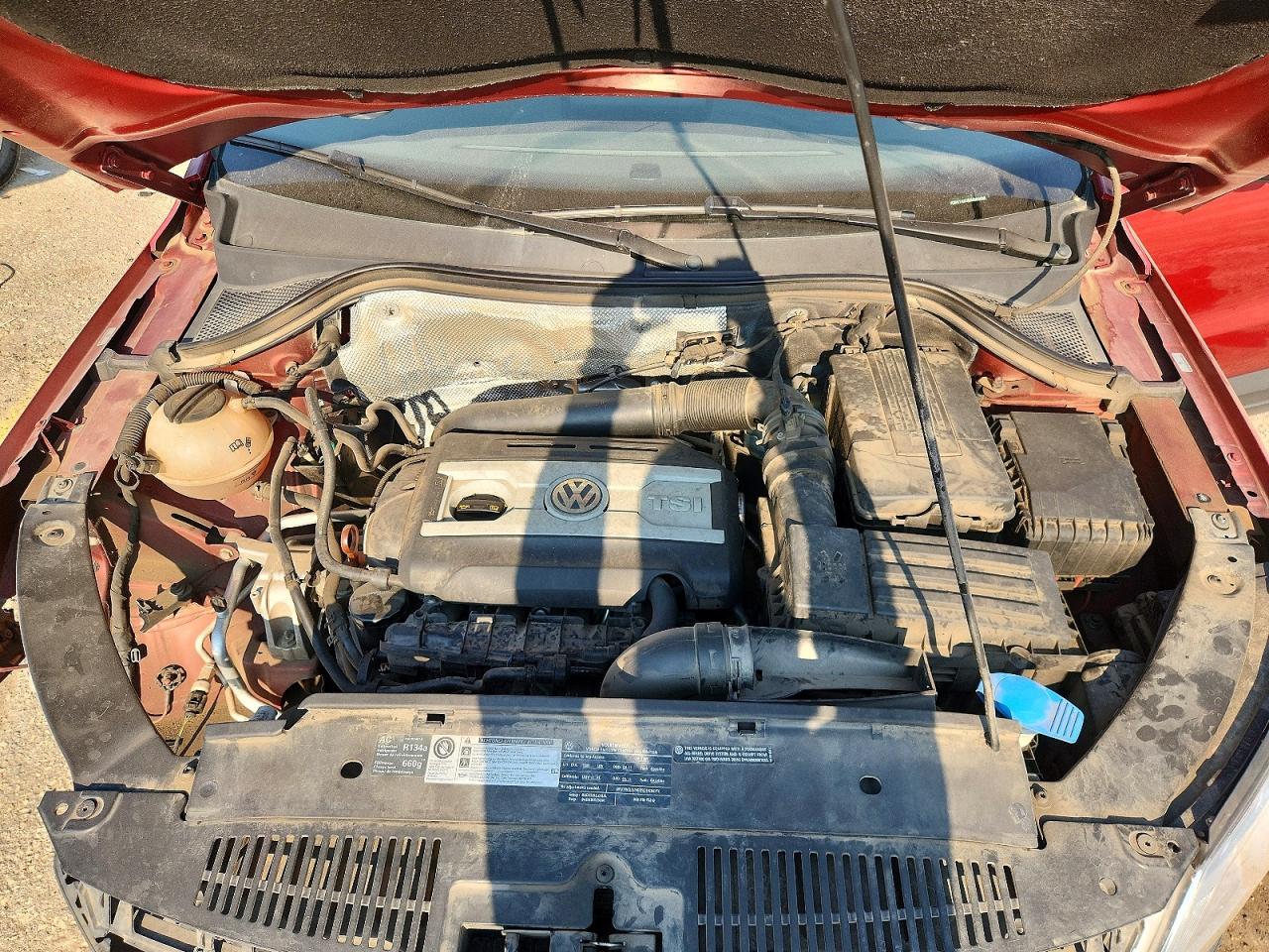 2011 Volkswagen Tiguan S Red vin: WVGBV7AX7BW000488
