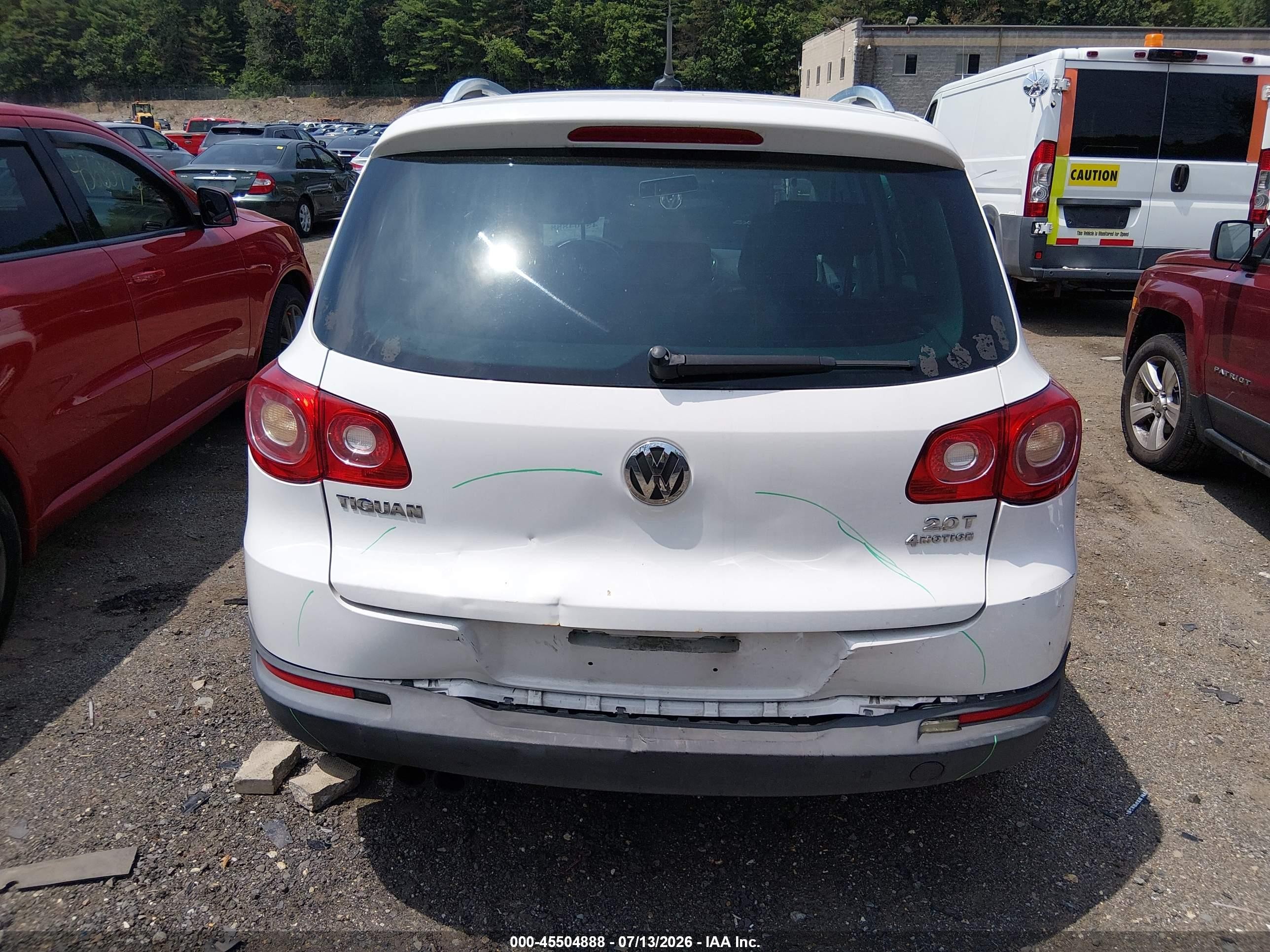 2011 Volkswagen Tiguan Se White vin: WVGBV7AX7BW517127