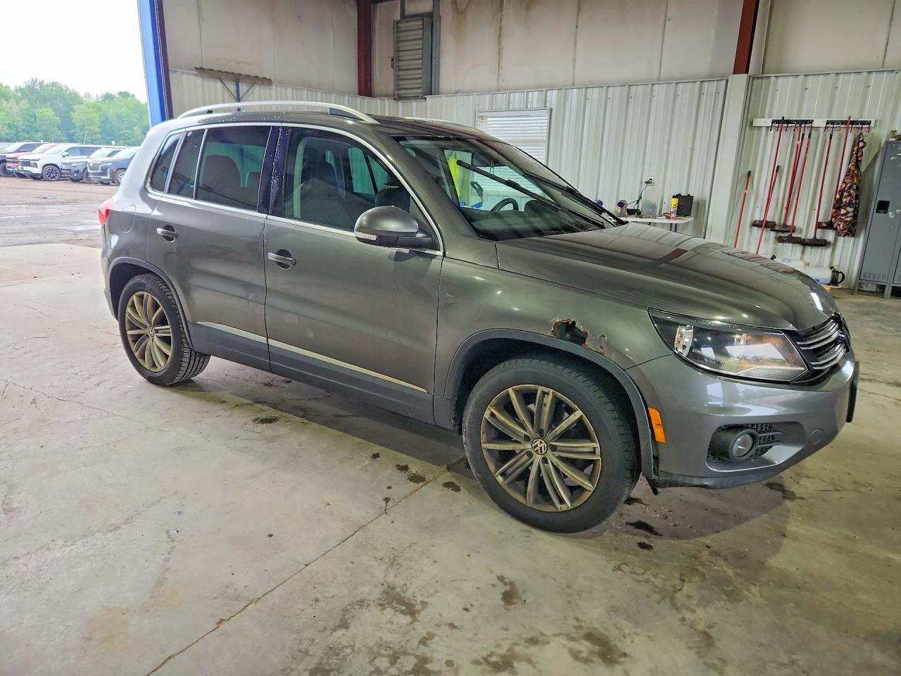 2012 Volkswagen Tiguan S Gray vin: WVGBV7AX7CW081879