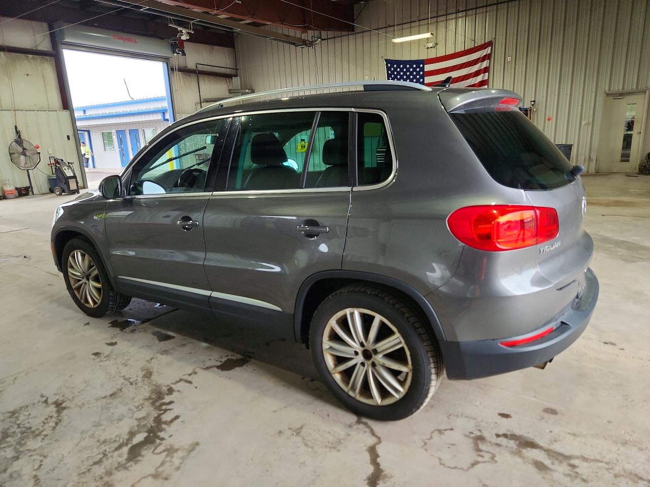 2012 Volkswagen Tiguan S Gray vin: WVGBV7AX7CW081879