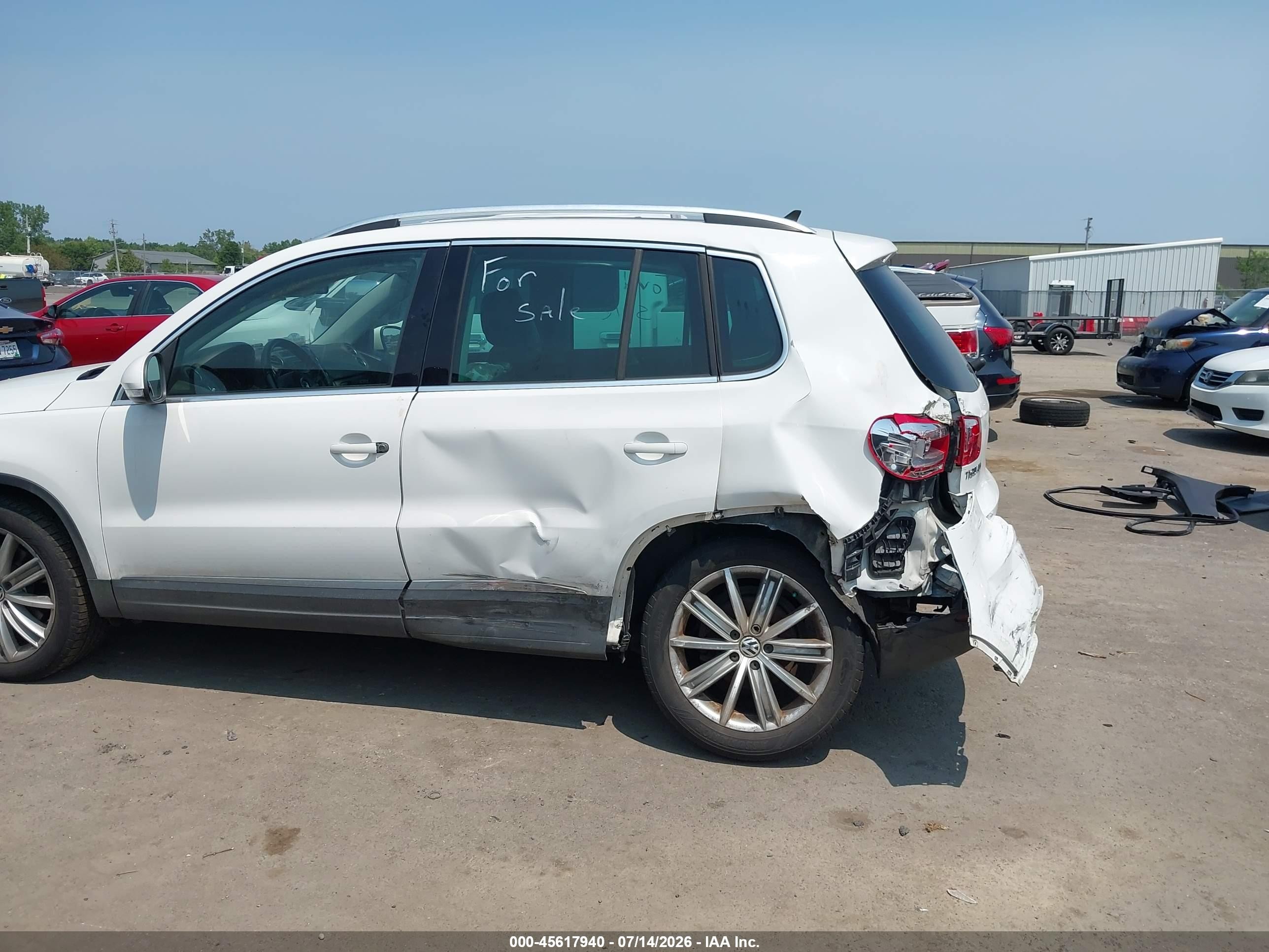 2012 Volkswagen Tiguan Se White vin: WVGBV7AX7CW509580